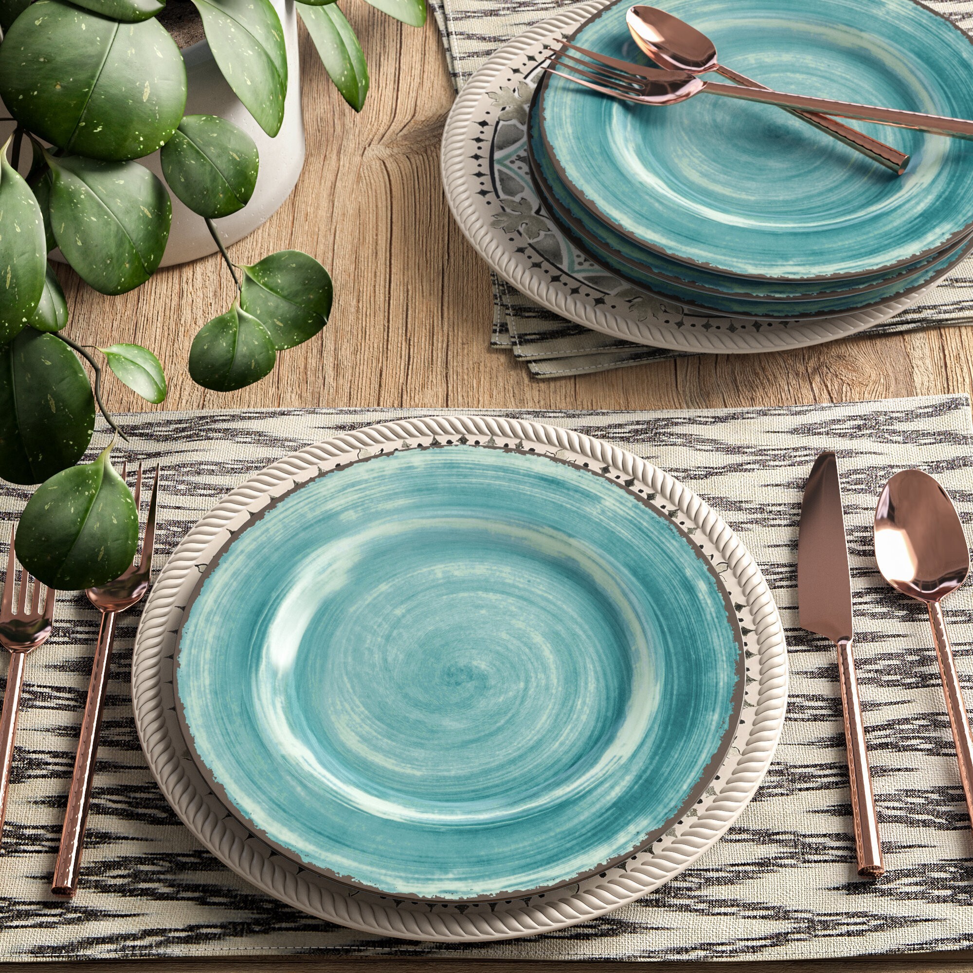Round Melamine Dinner Plate in Sea Blue