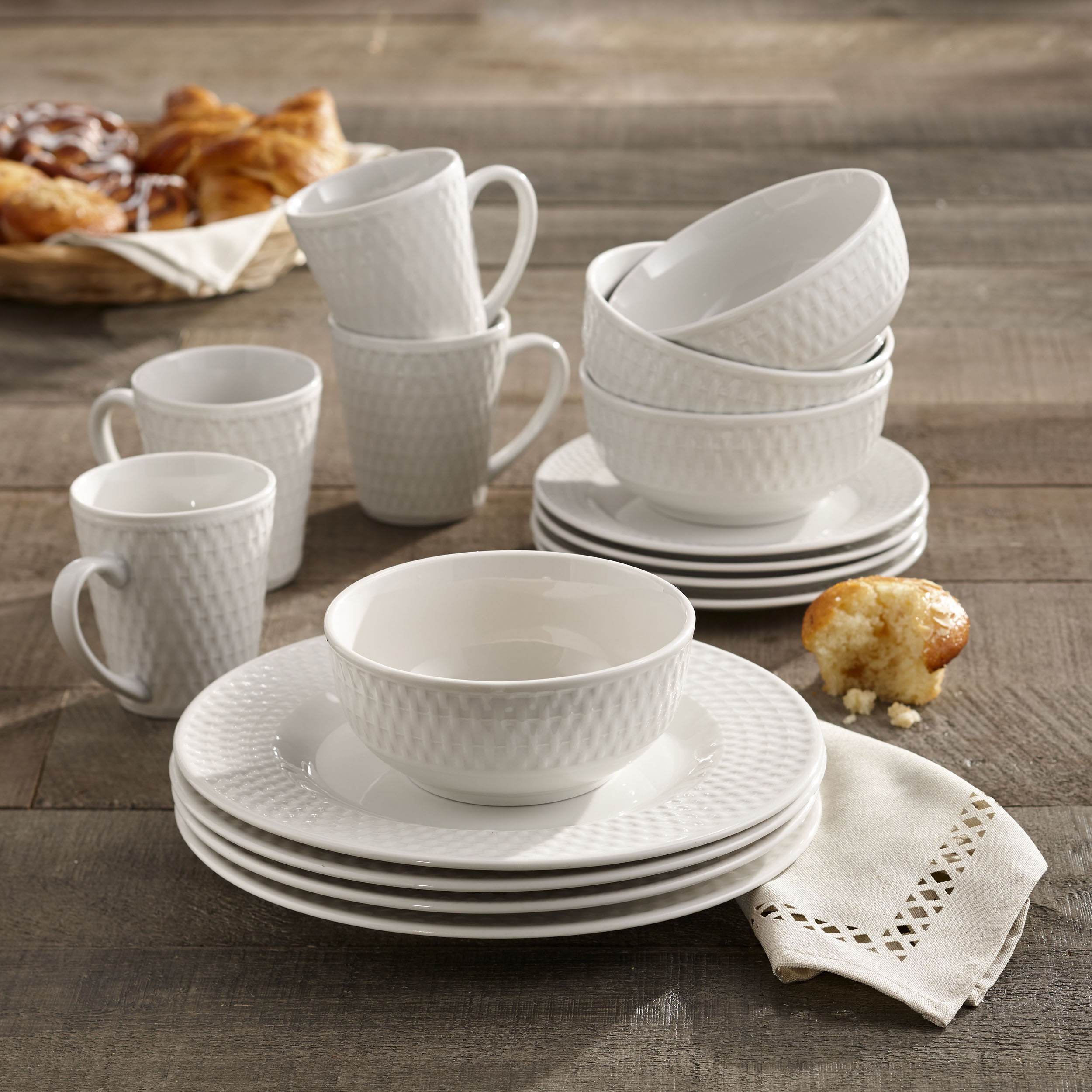 Simple White Porcelain Dinnerware Set