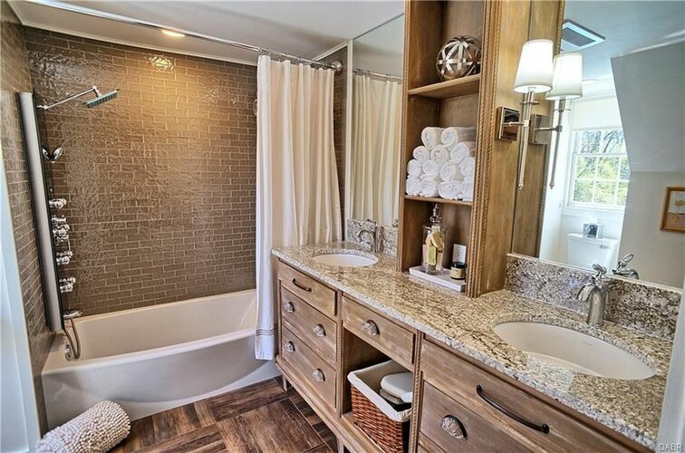 Traditional Bathroom Design