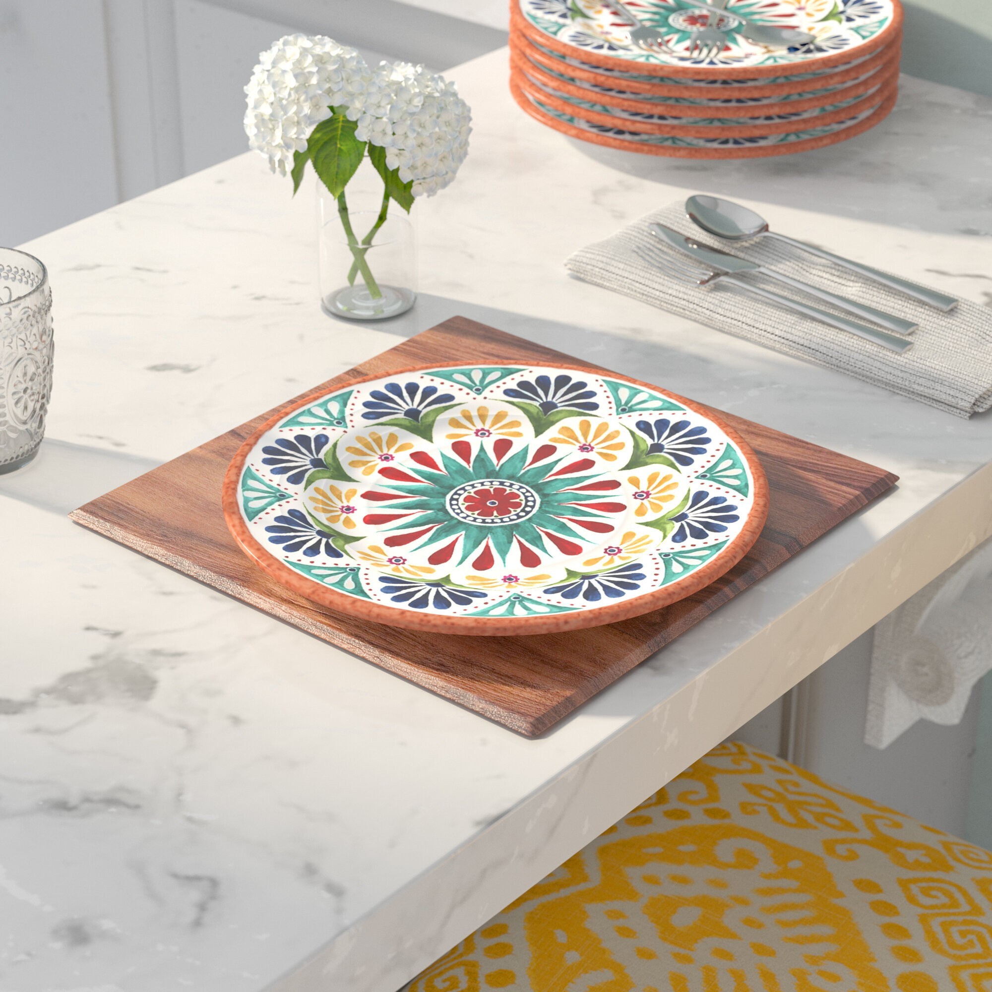 Traditional Styled Melamine Dinner Plate
