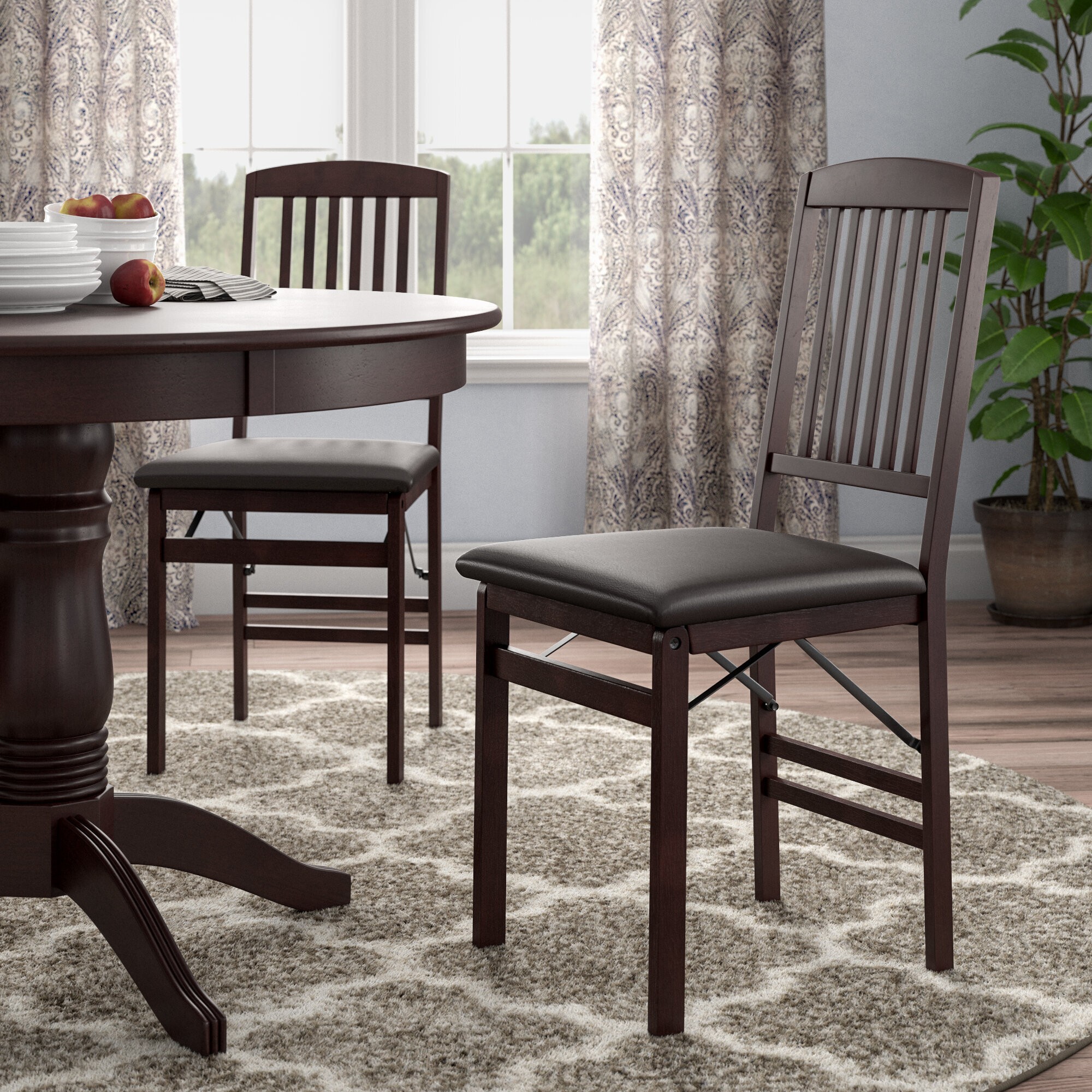 A Guide to Folding Dining Chairs