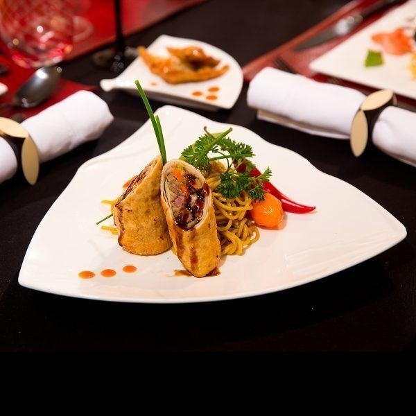 White Triangular Dinner Plate