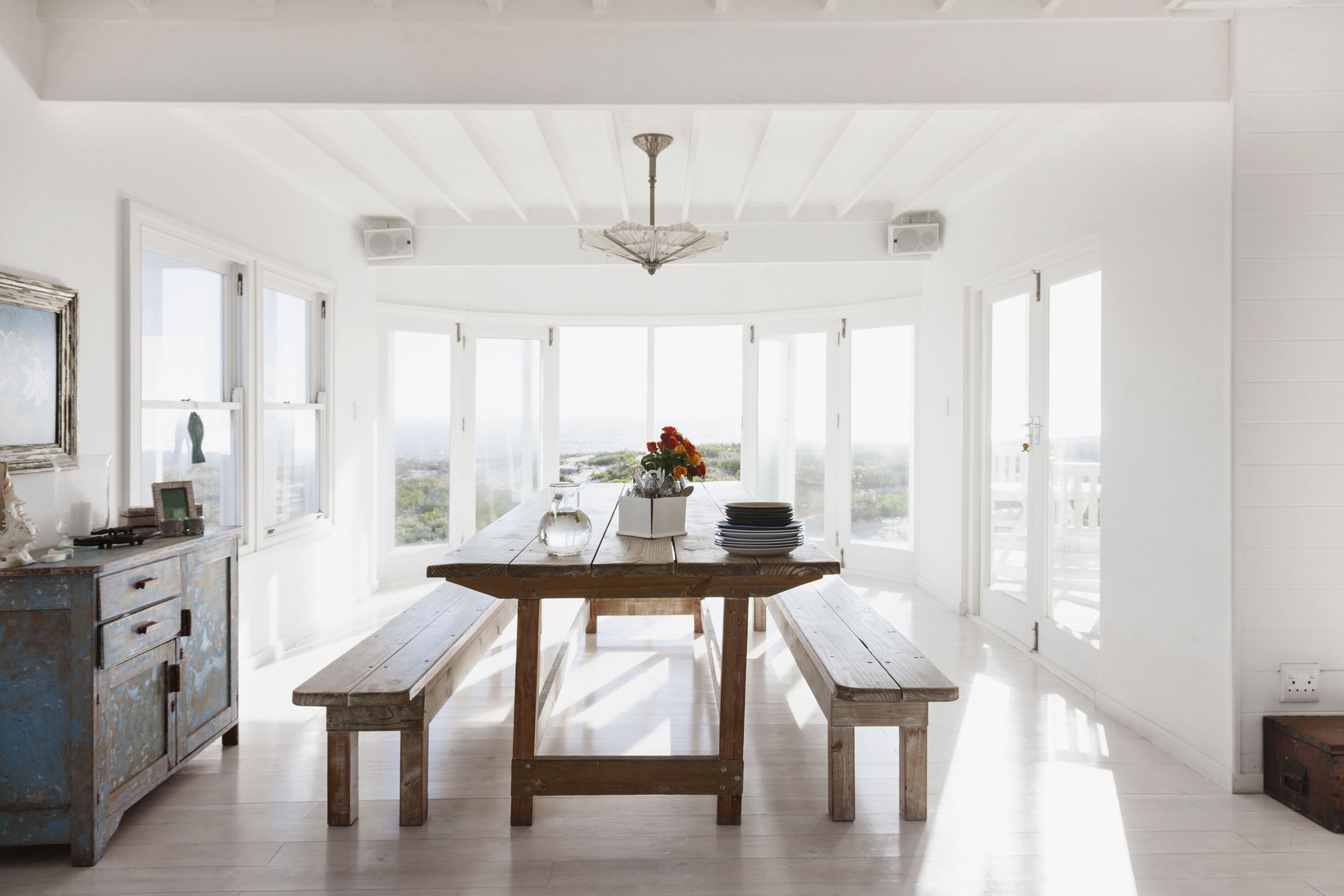 6 Things to Consider When Buying a Dining Bench