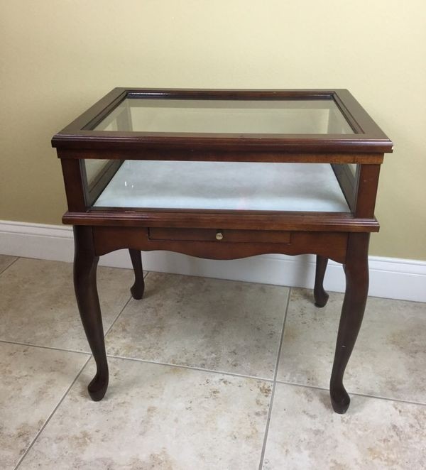 The bombay company glass display table curio cabinet queen