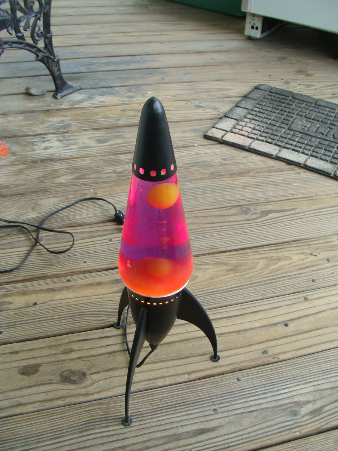 Classic vintage lava lite lamp space ship rocket motion lamp