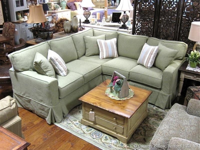 Cozy Green Sectional Sofa in Country Style Living Room