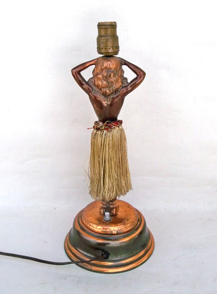 1940s dodge company hawaiian hula girl table lamp 1