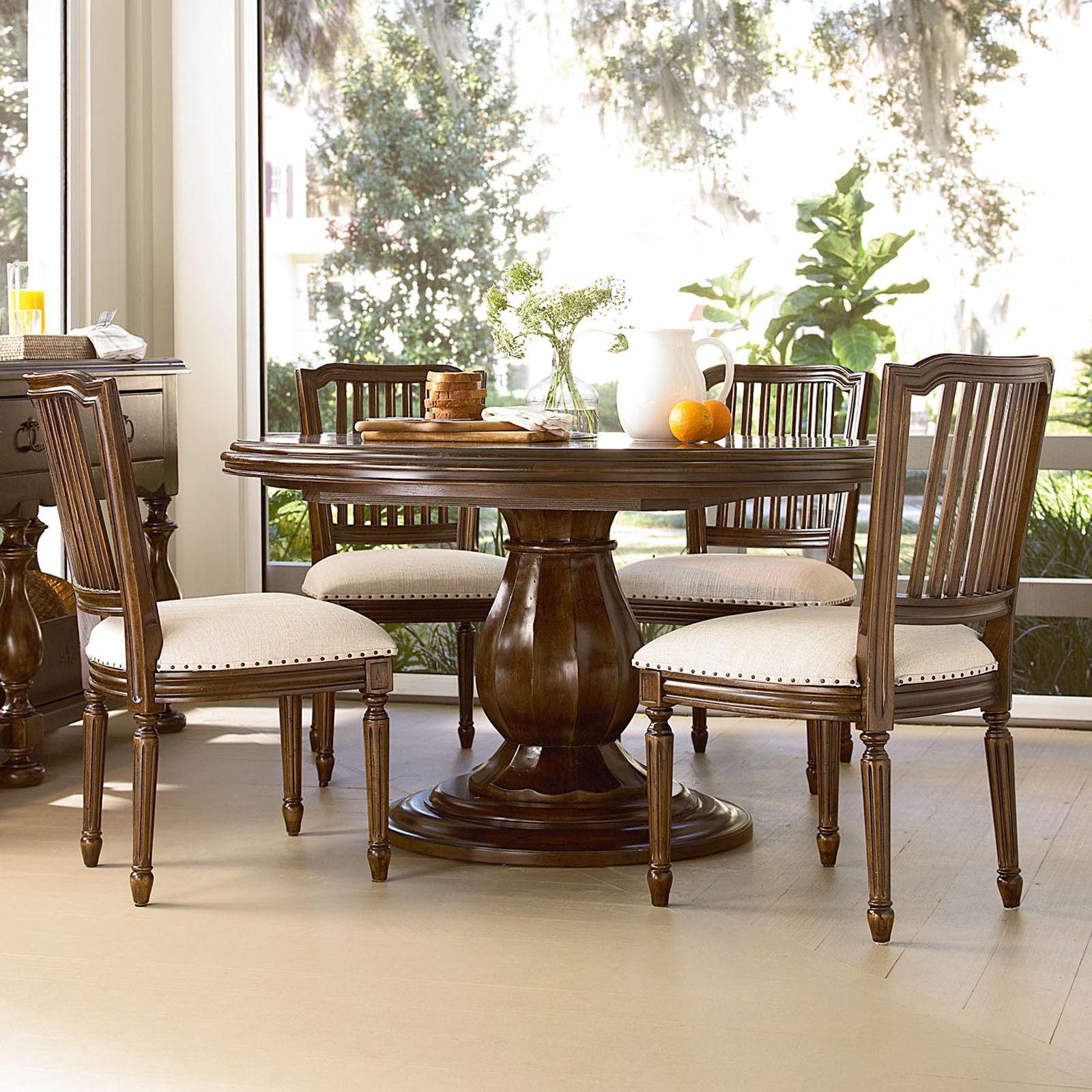 Paula deen river house round pedestal dining table