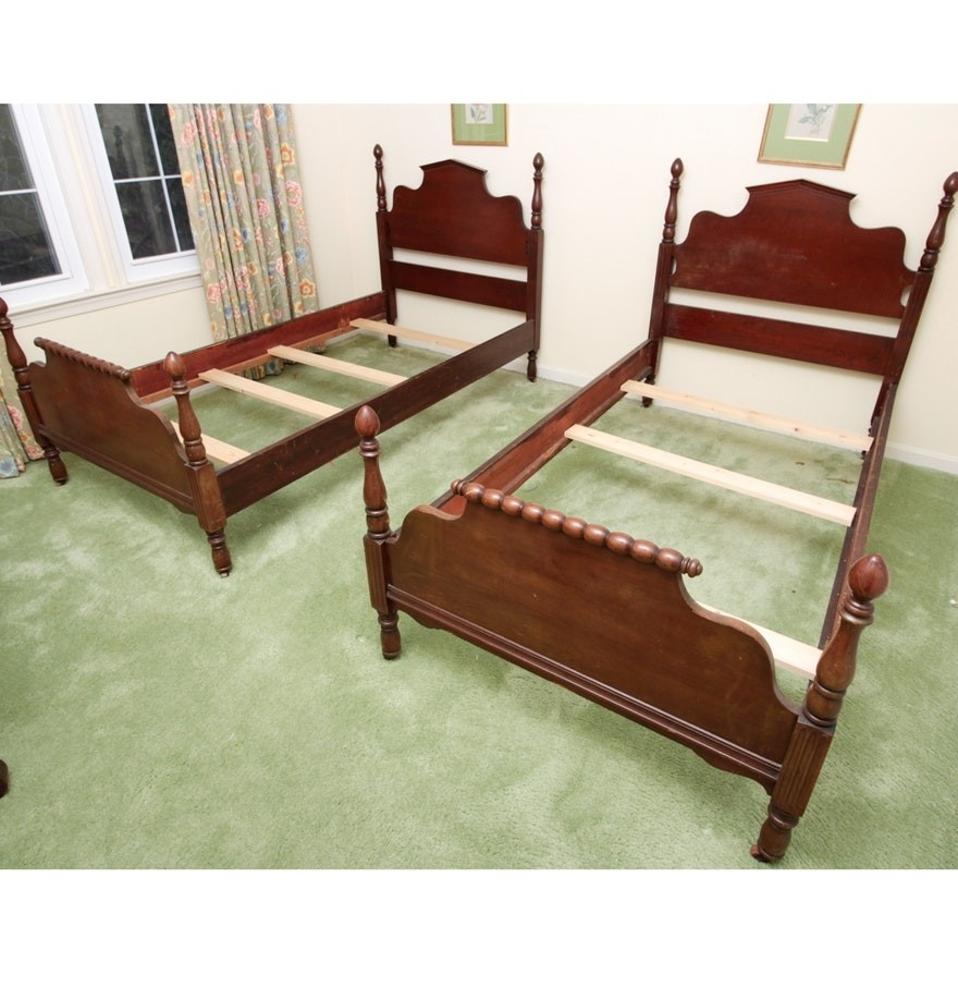Set of vintage mahogany twin four poster beds ebth