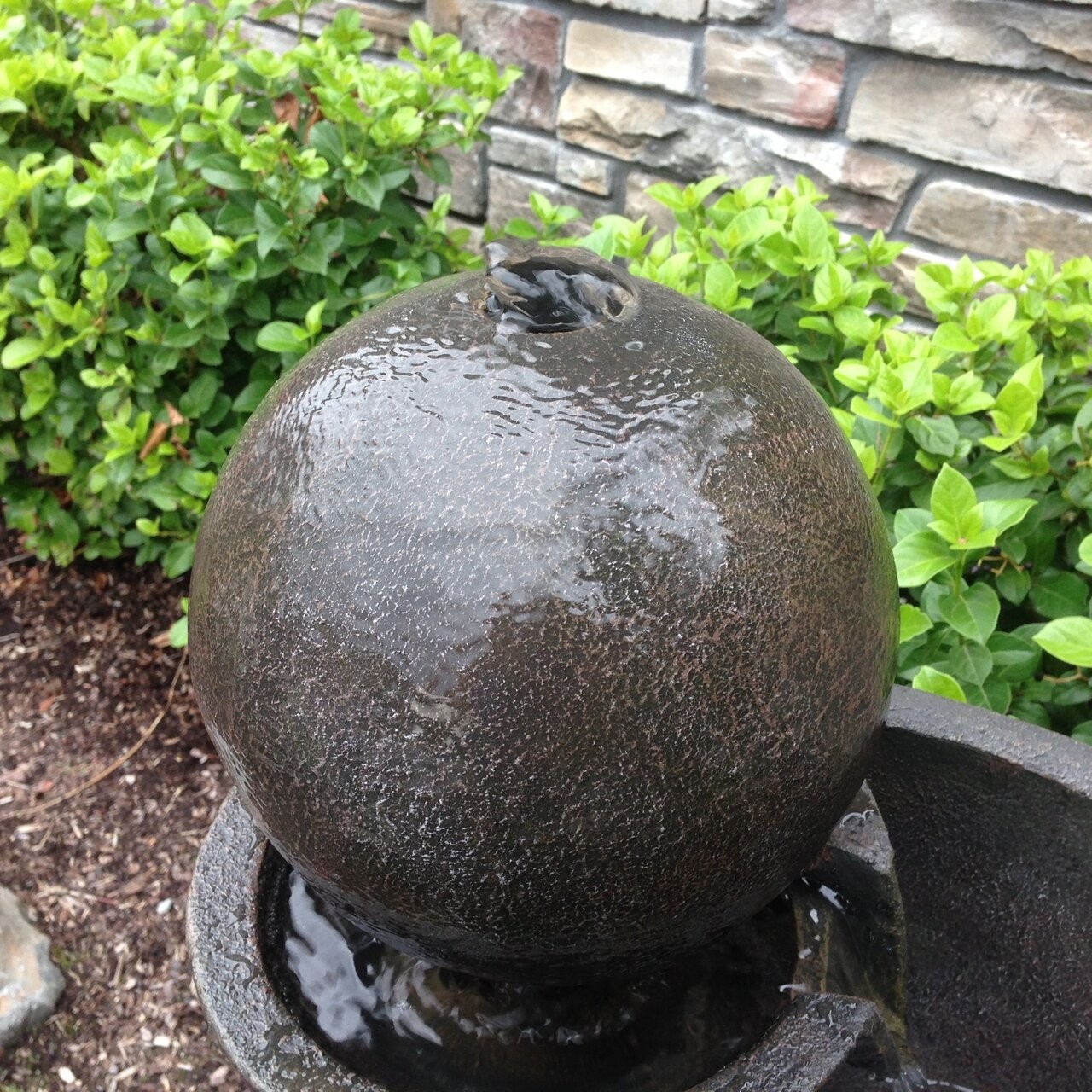 Eversky resin and fiberglass floating sphere waterfall