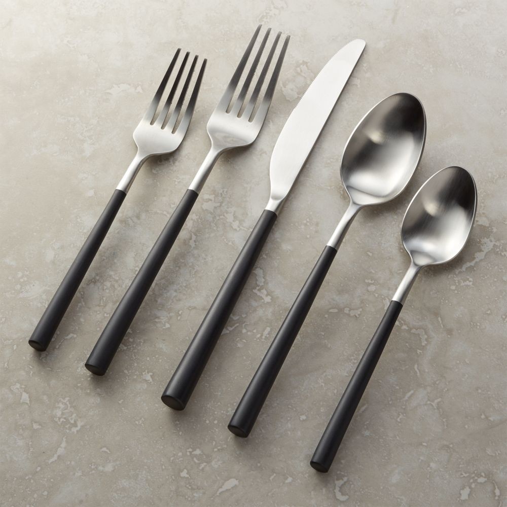 Jace 5 piece black handle flatware place setting