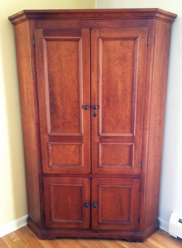 Corner tv cabinet w two coordinating bookcases by