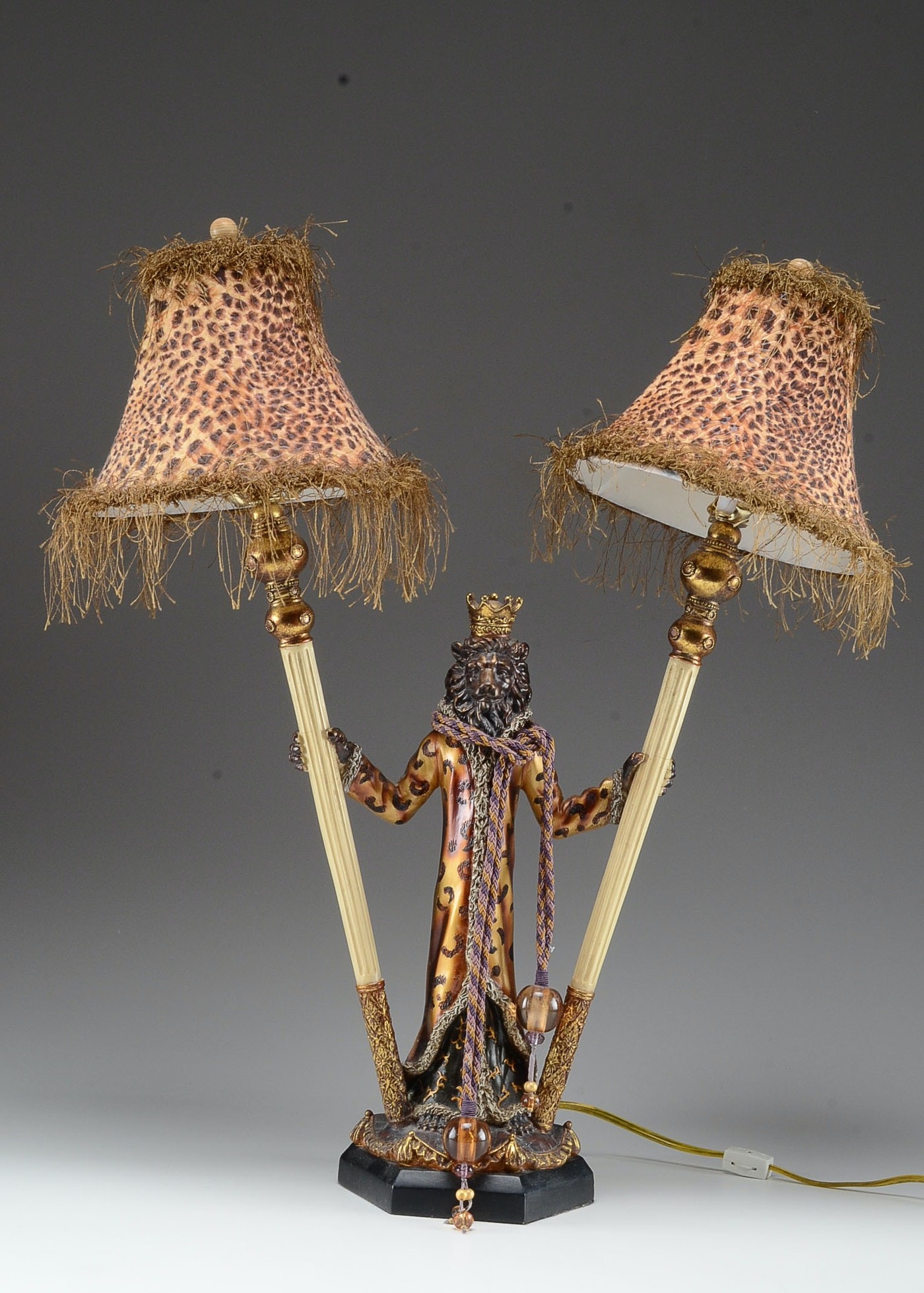 Double table lamp with lion figure ebth