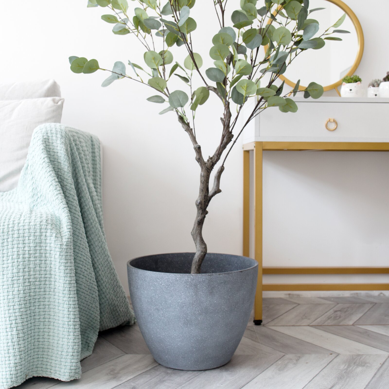 A lightweight extra large indoor planter