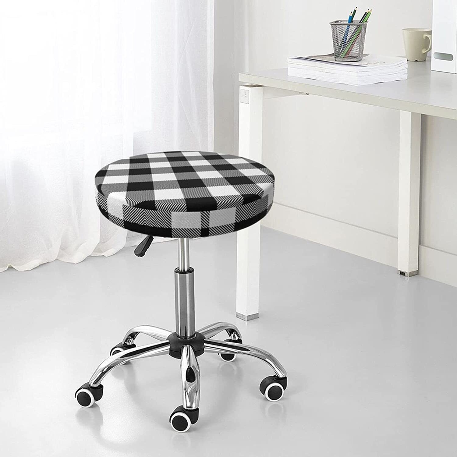 Adjustable bar chair covers with a cozy feel