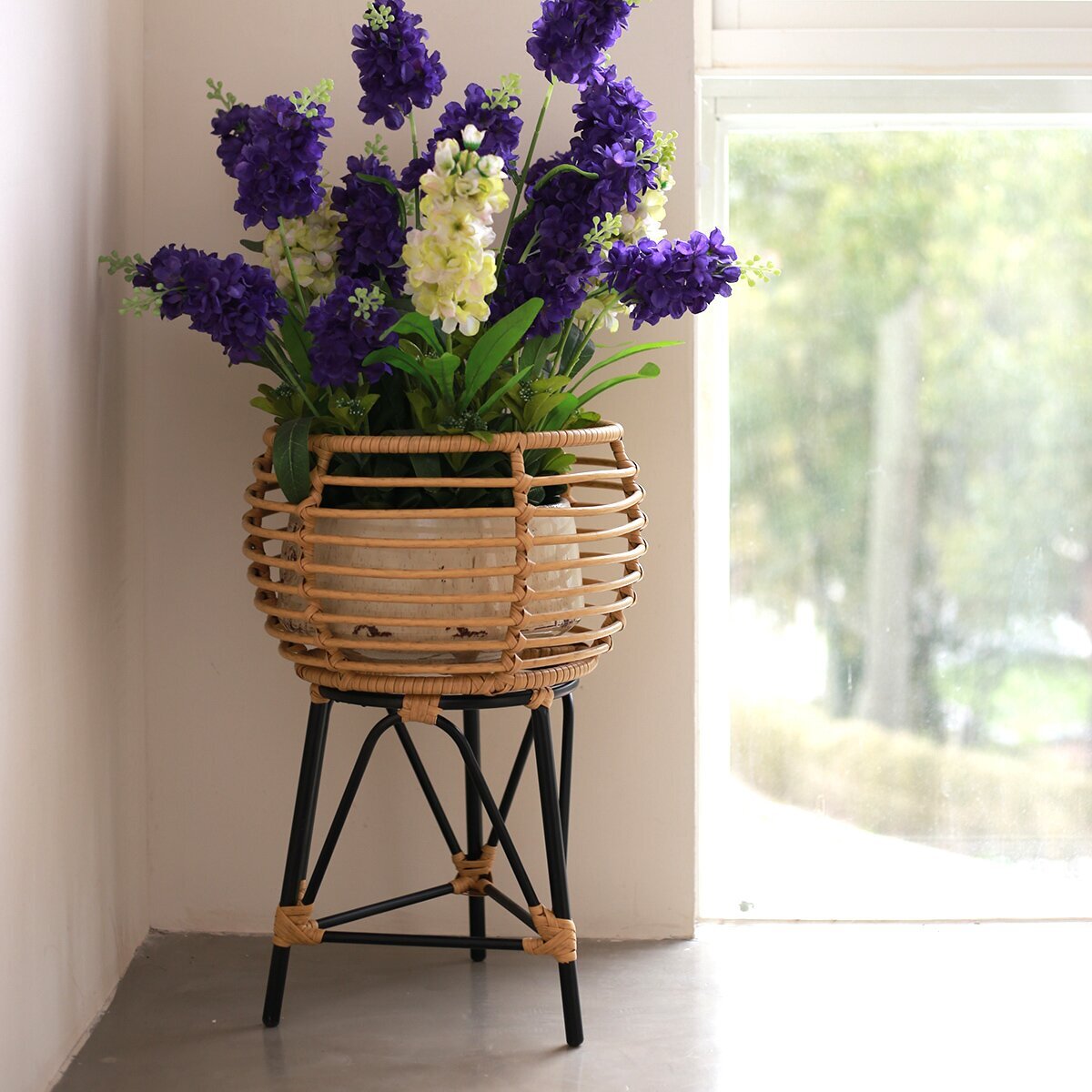 Boho Rattan Flower Stand Design