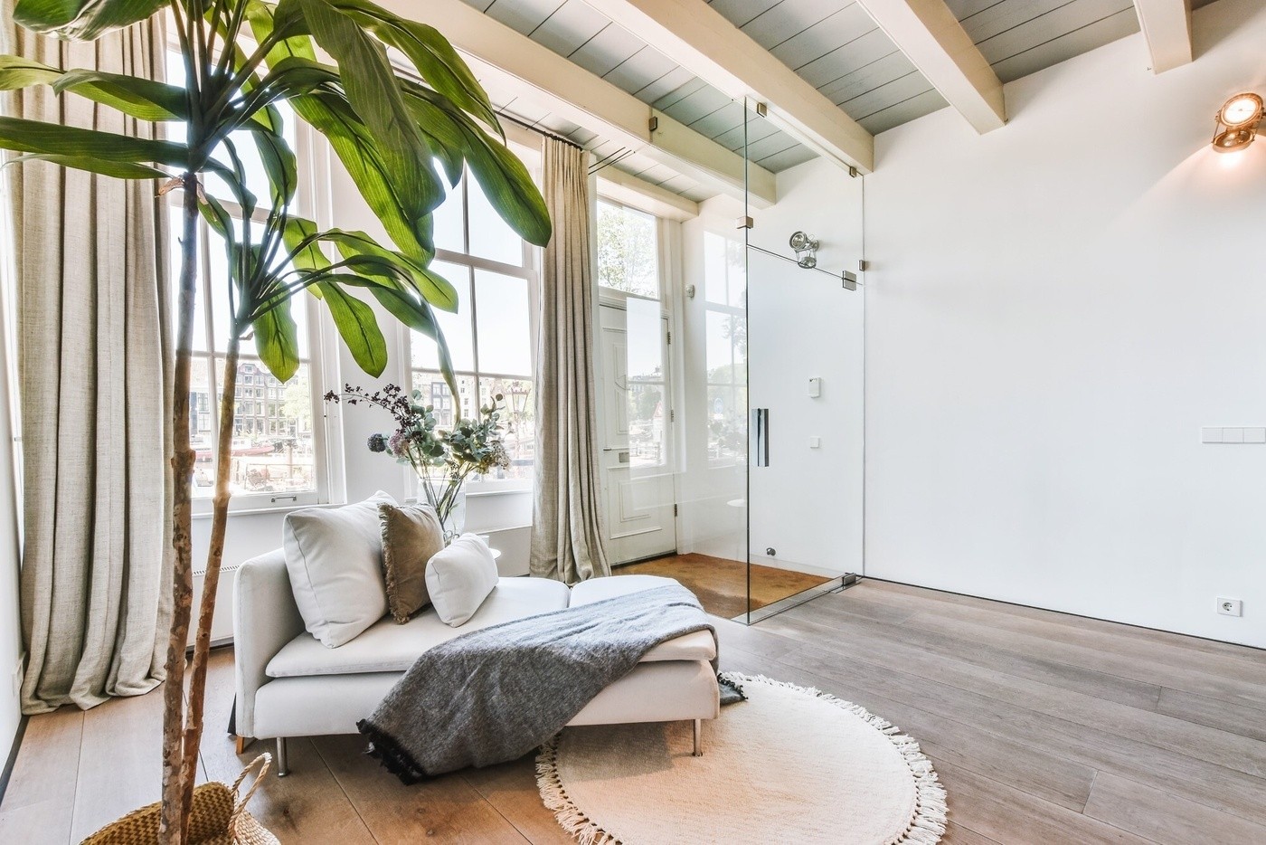 Comfortable Chaise Lounge