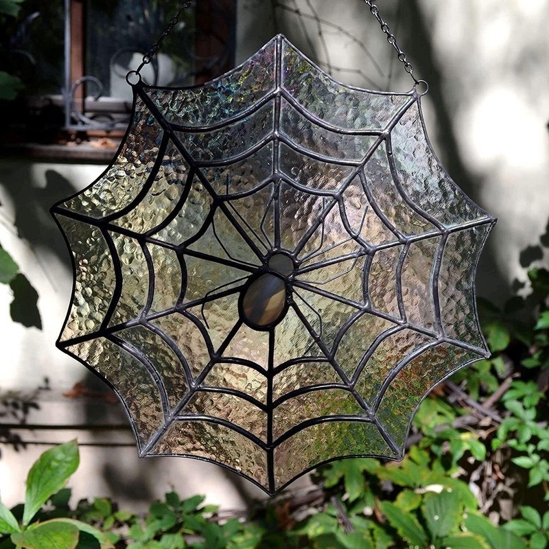 Creative ways to hang stained glass: seasonal decorations