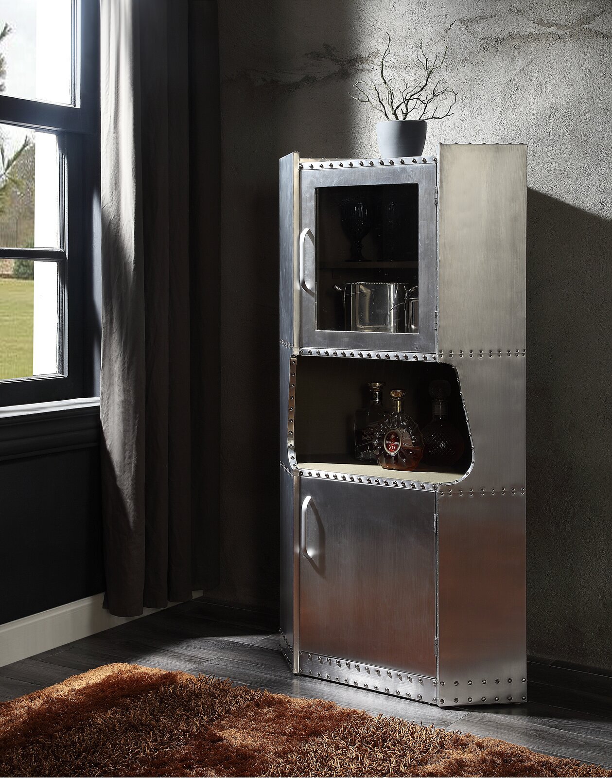 Industrial corner mini bar for wine