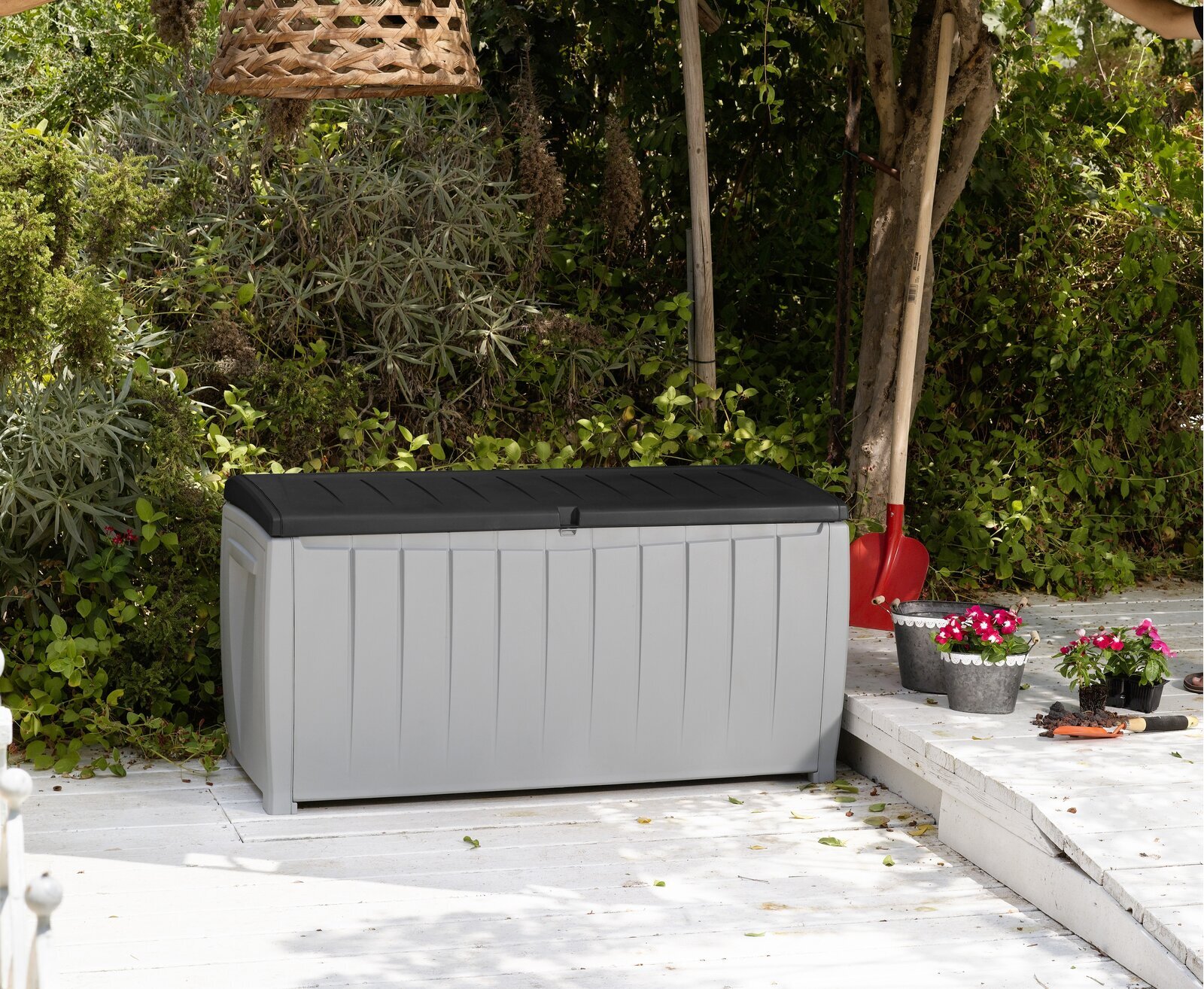 Keter Novel 90 Gallons Gallon Water Resistant Resin Lockable Deck Box
