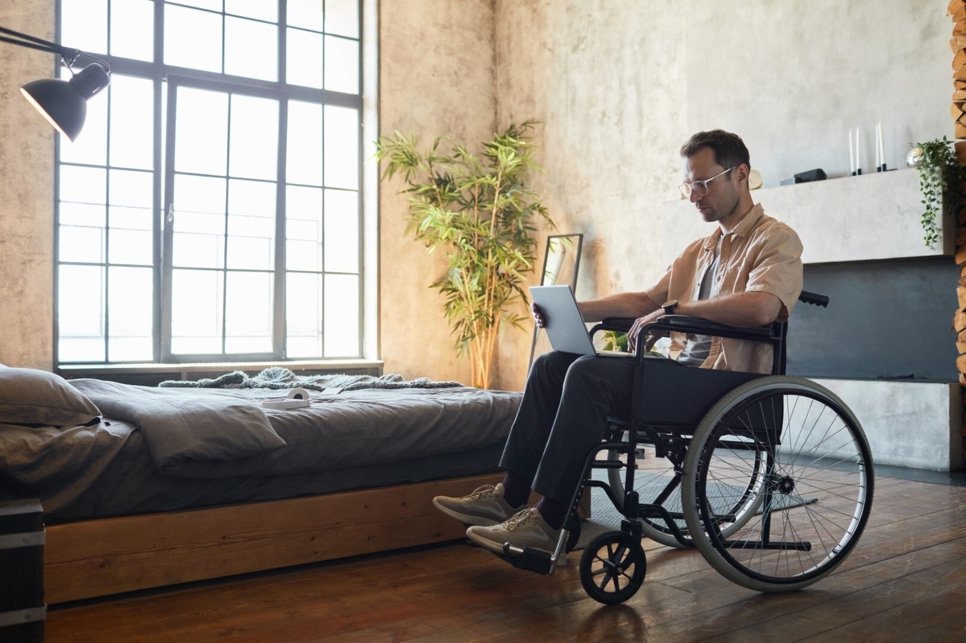 Man using laptop