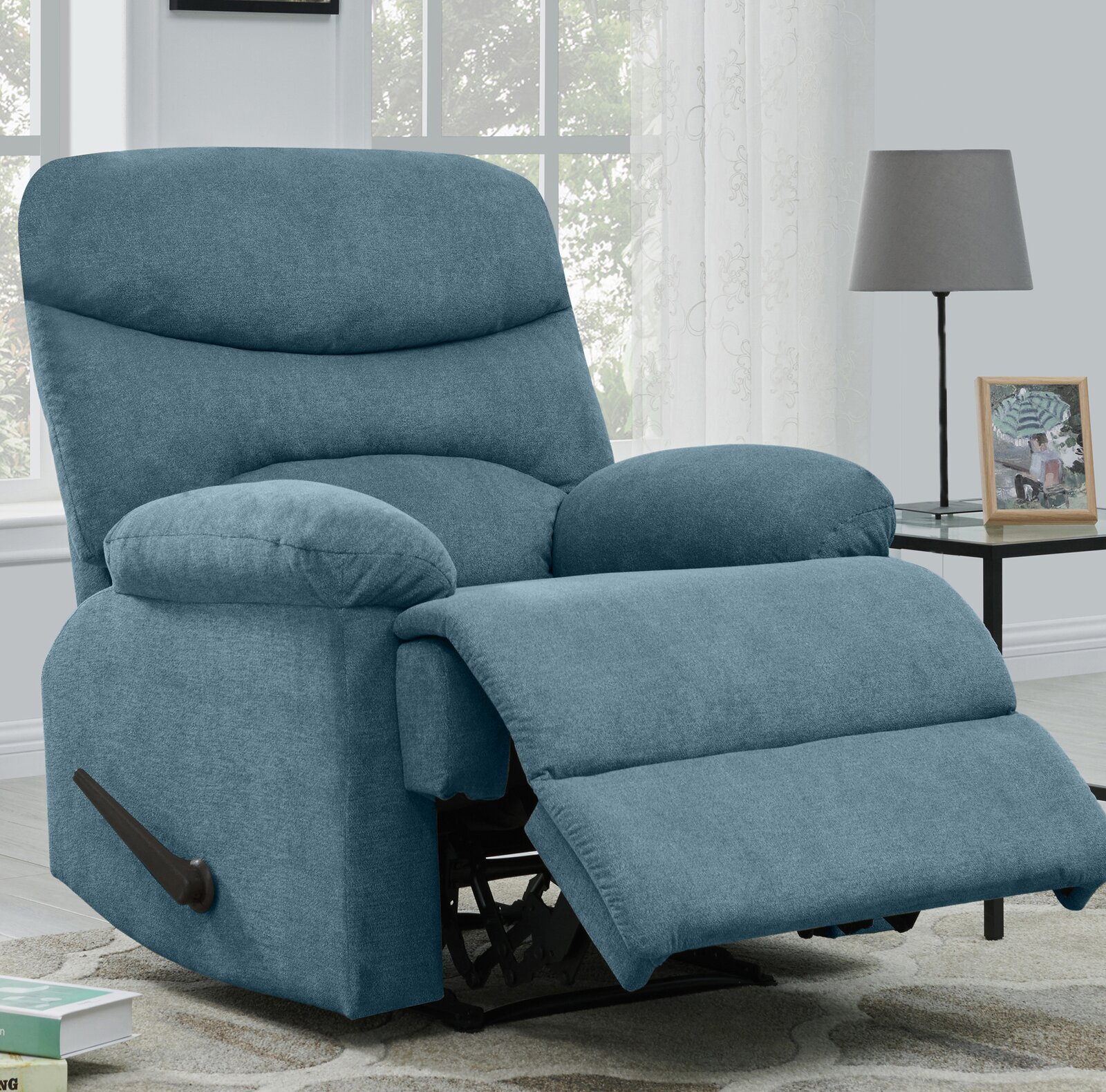 Manual Small Wall Hugger Recliner