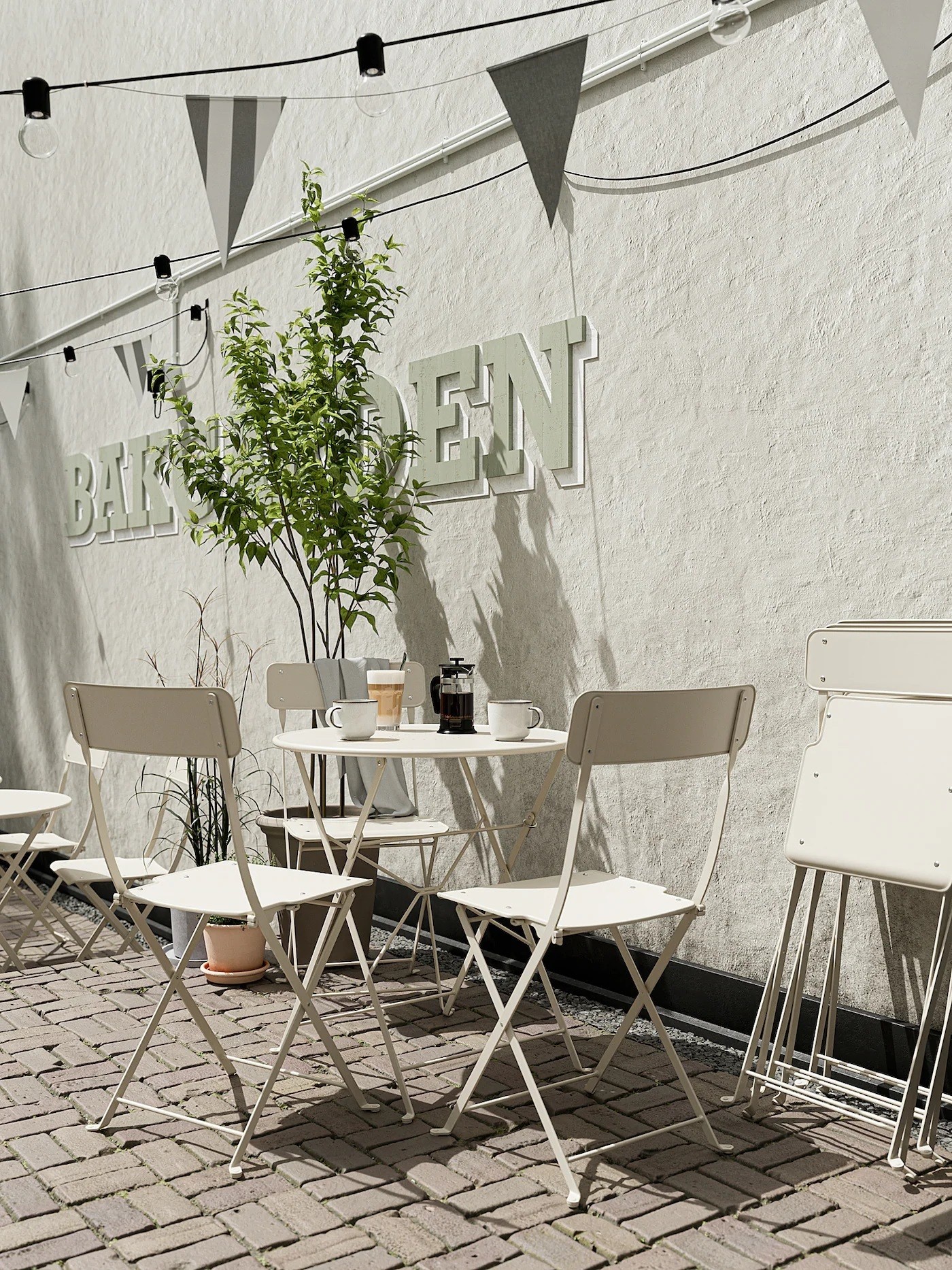 SALTHOLMEN Table