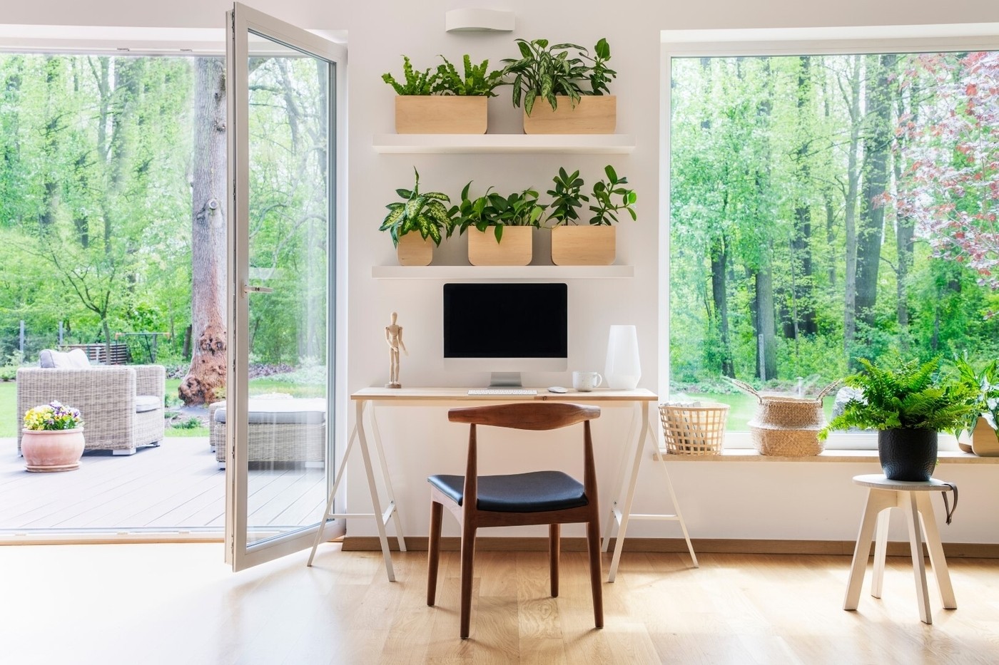 zen home office computer beautiful spacious