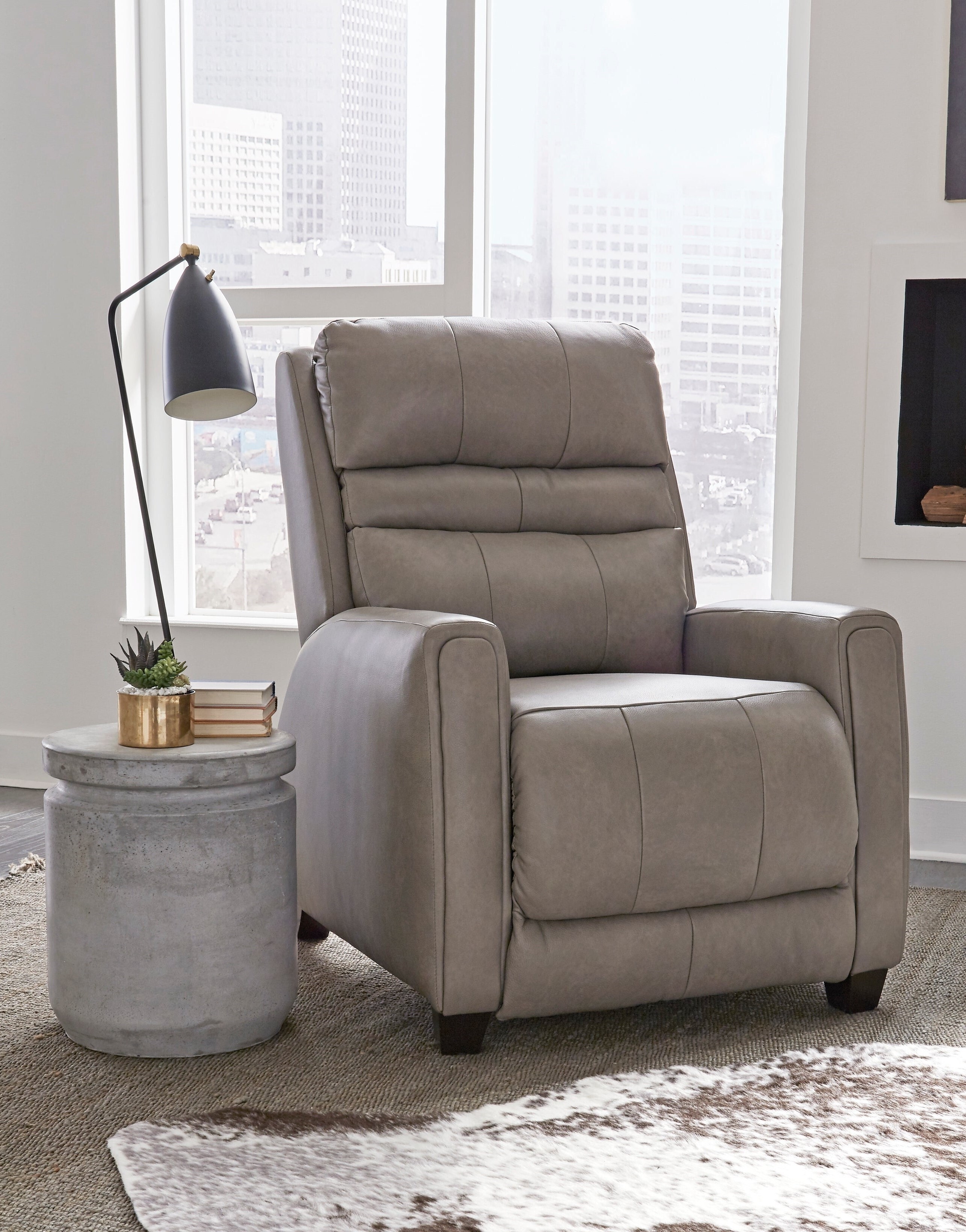 Zero Gravity Contemporary Recliner Chair