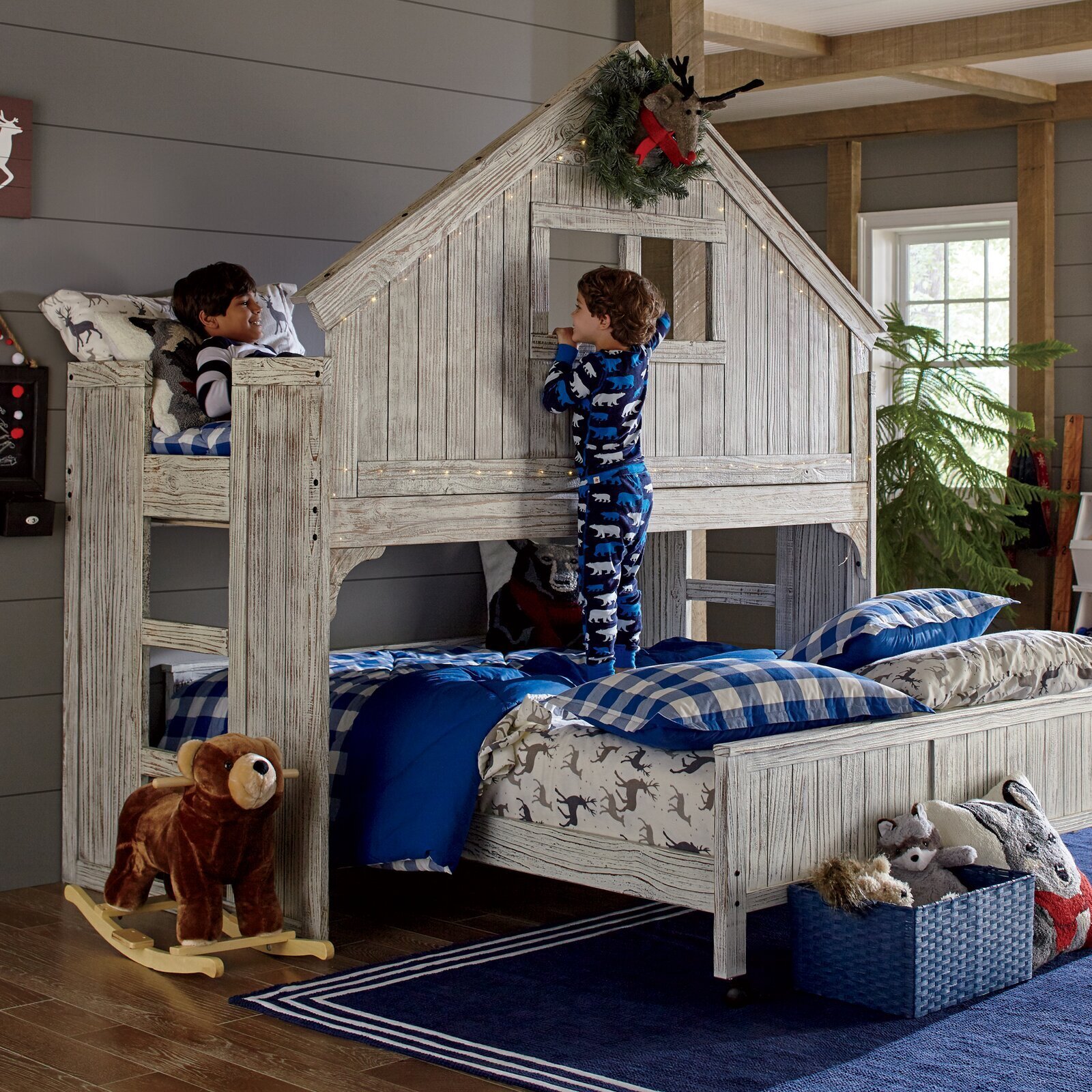 Barnyard Inspired Rustic Bunkbed