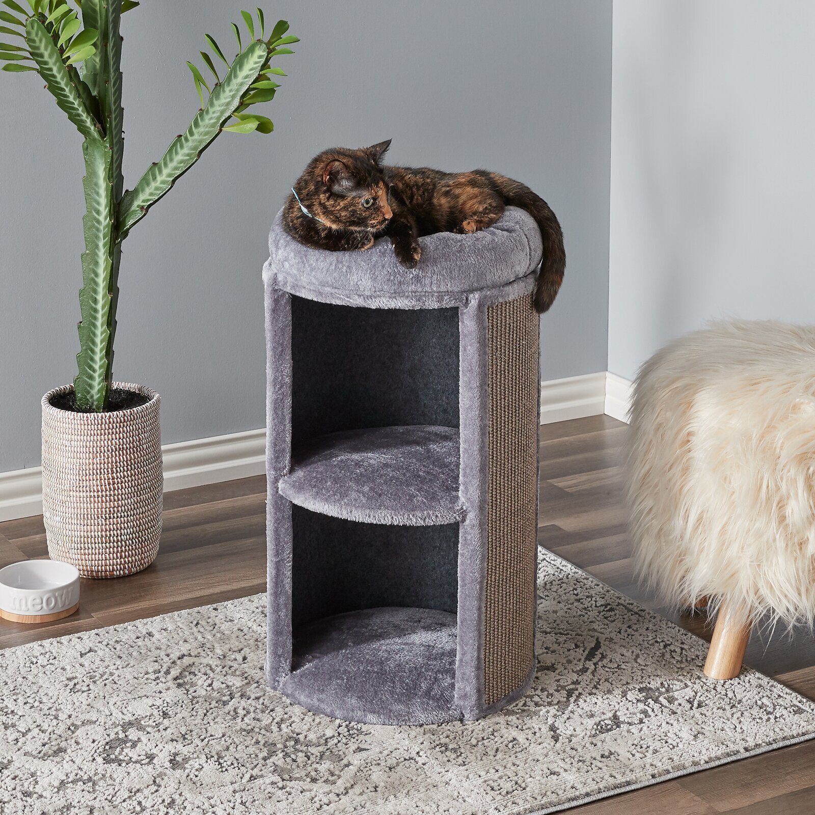 Barrel shaped Cat Condo for Large Cats with Top Perch