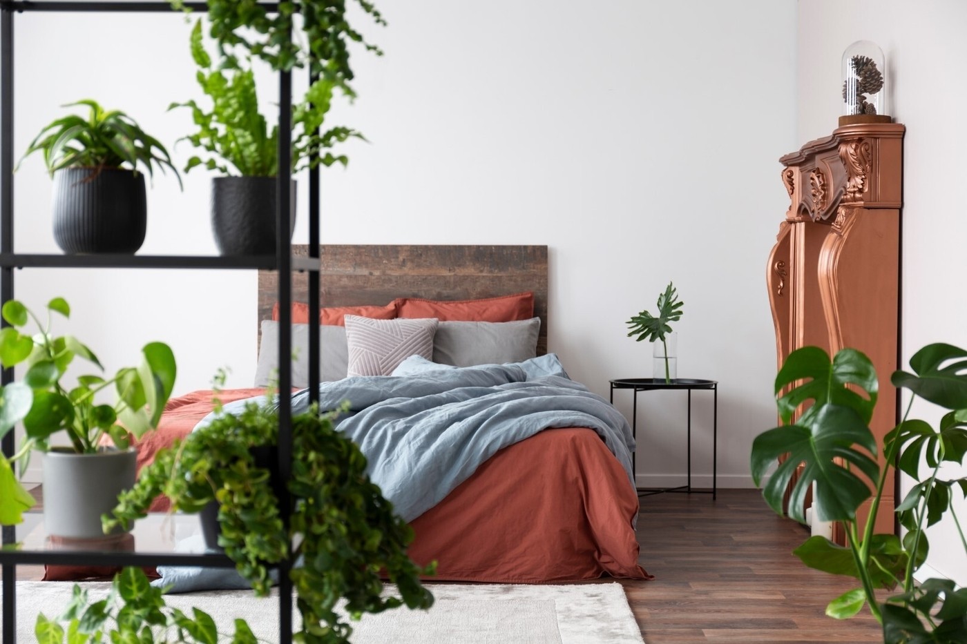 Bright modern bedroom