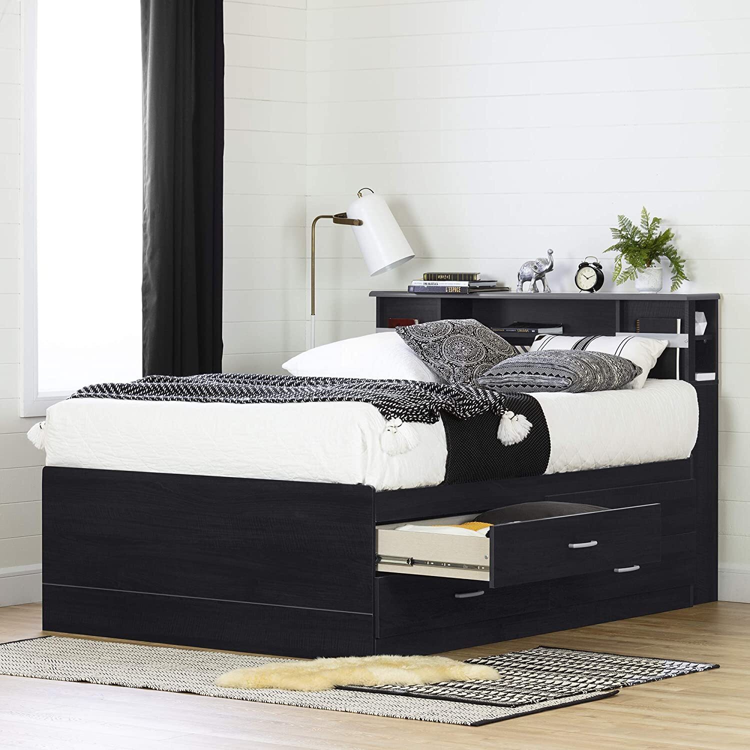 Captains Bed with four drawers