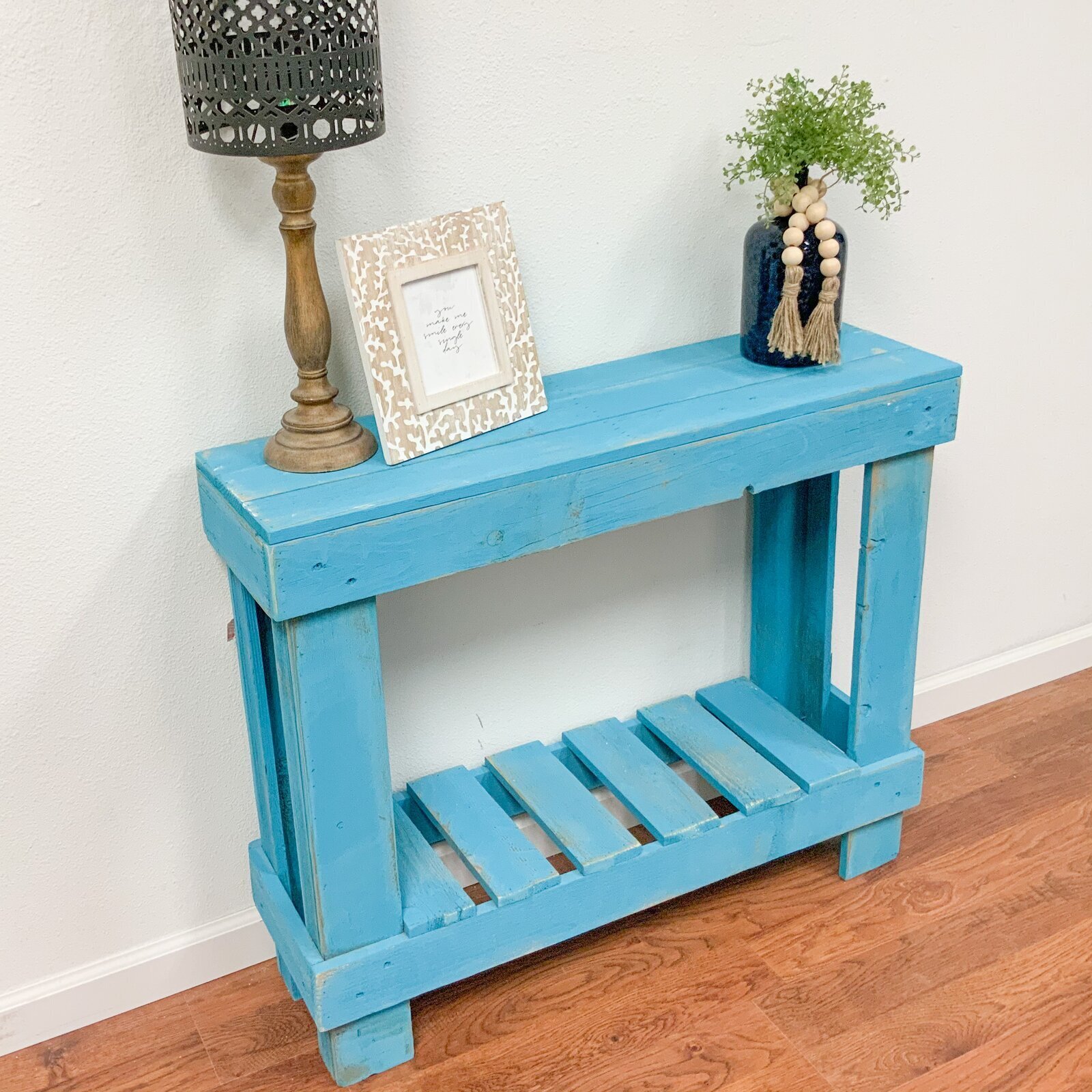 Coastal entryway table small space 