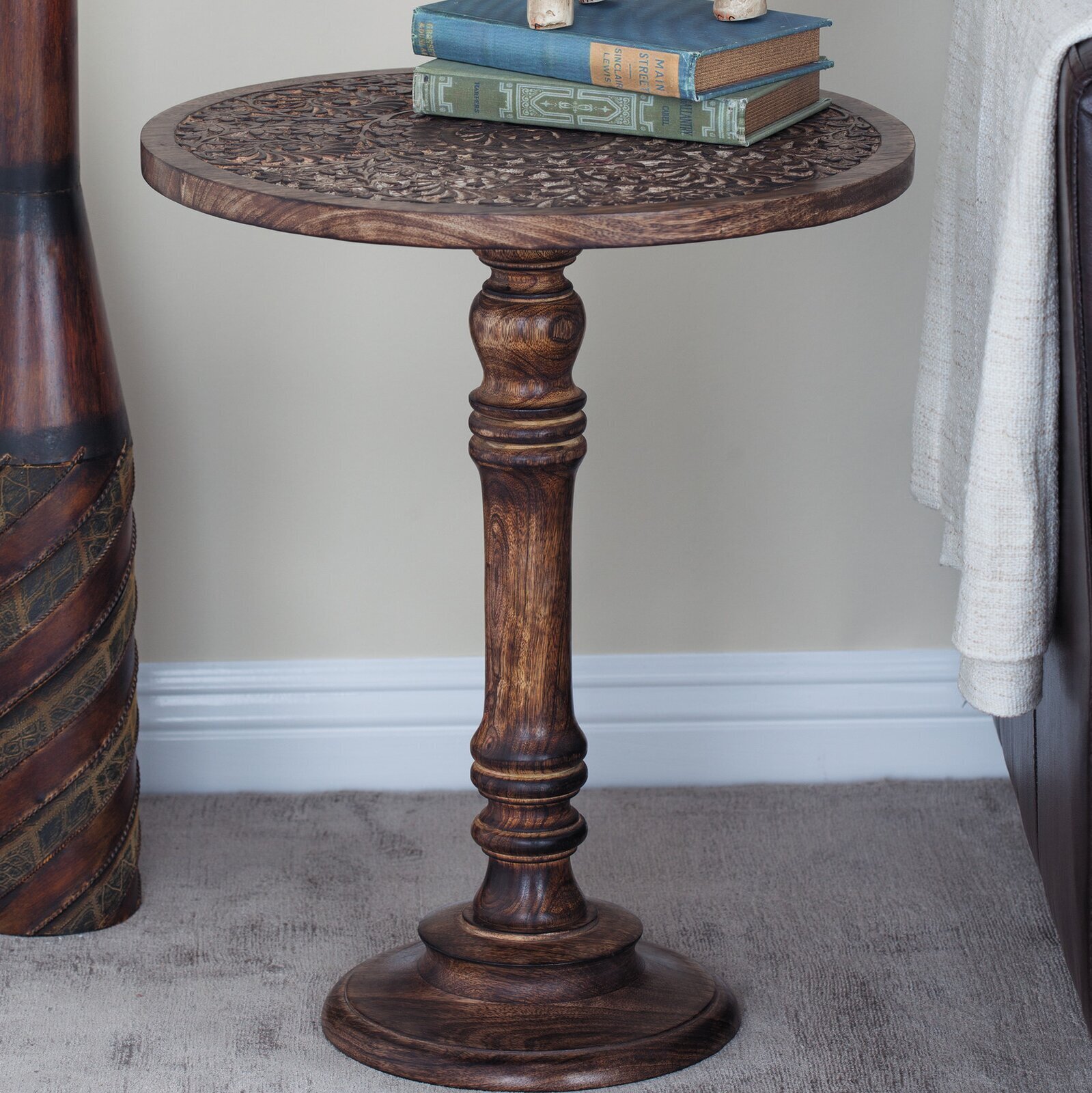Dark Wood Pedestal With Detailed Top 
