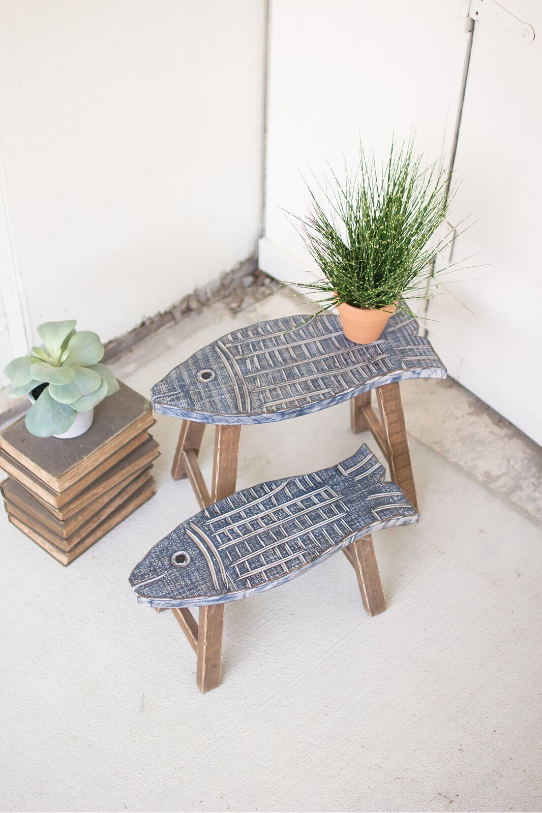 Display style Small Wooden Stools