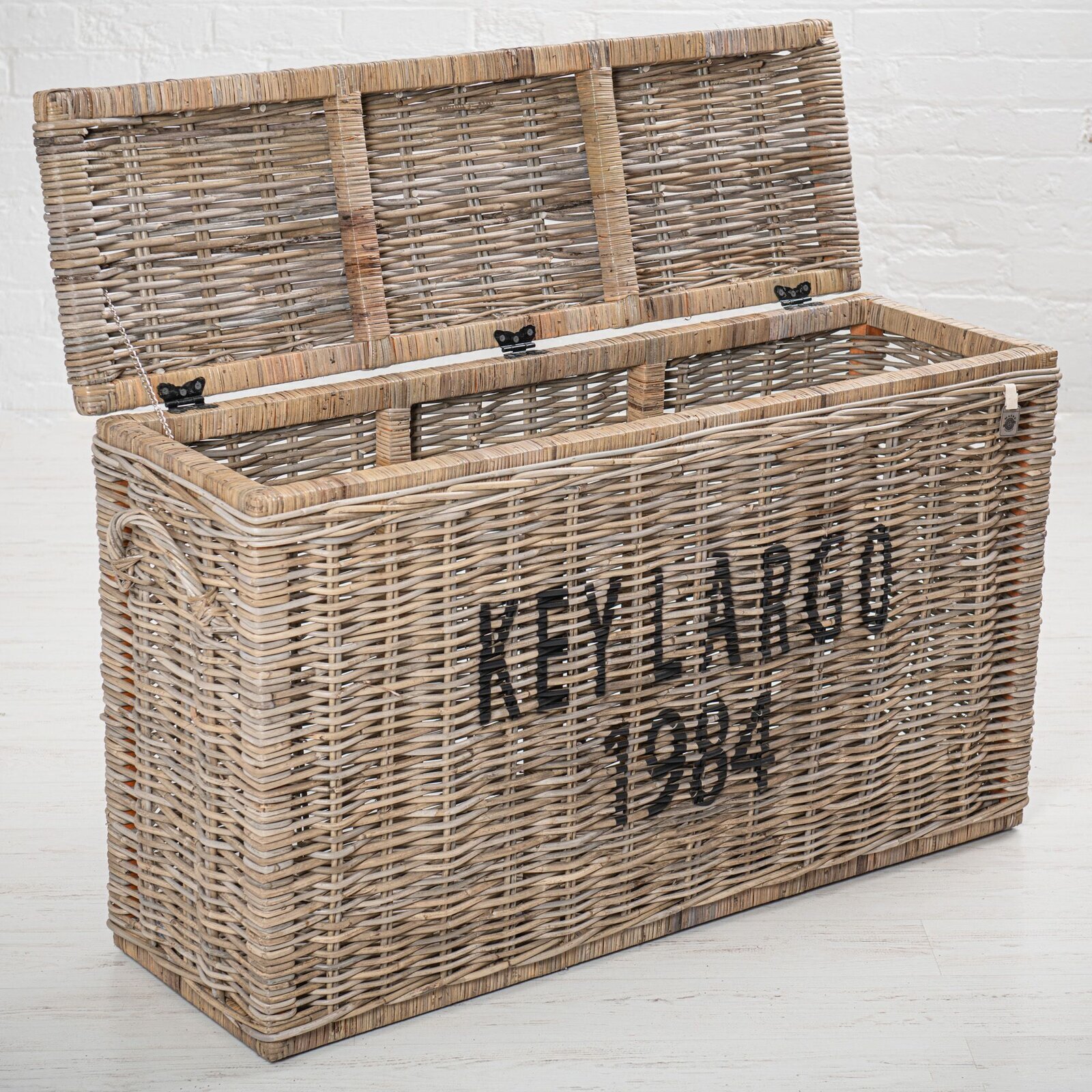 Distressed Rattan Trunk