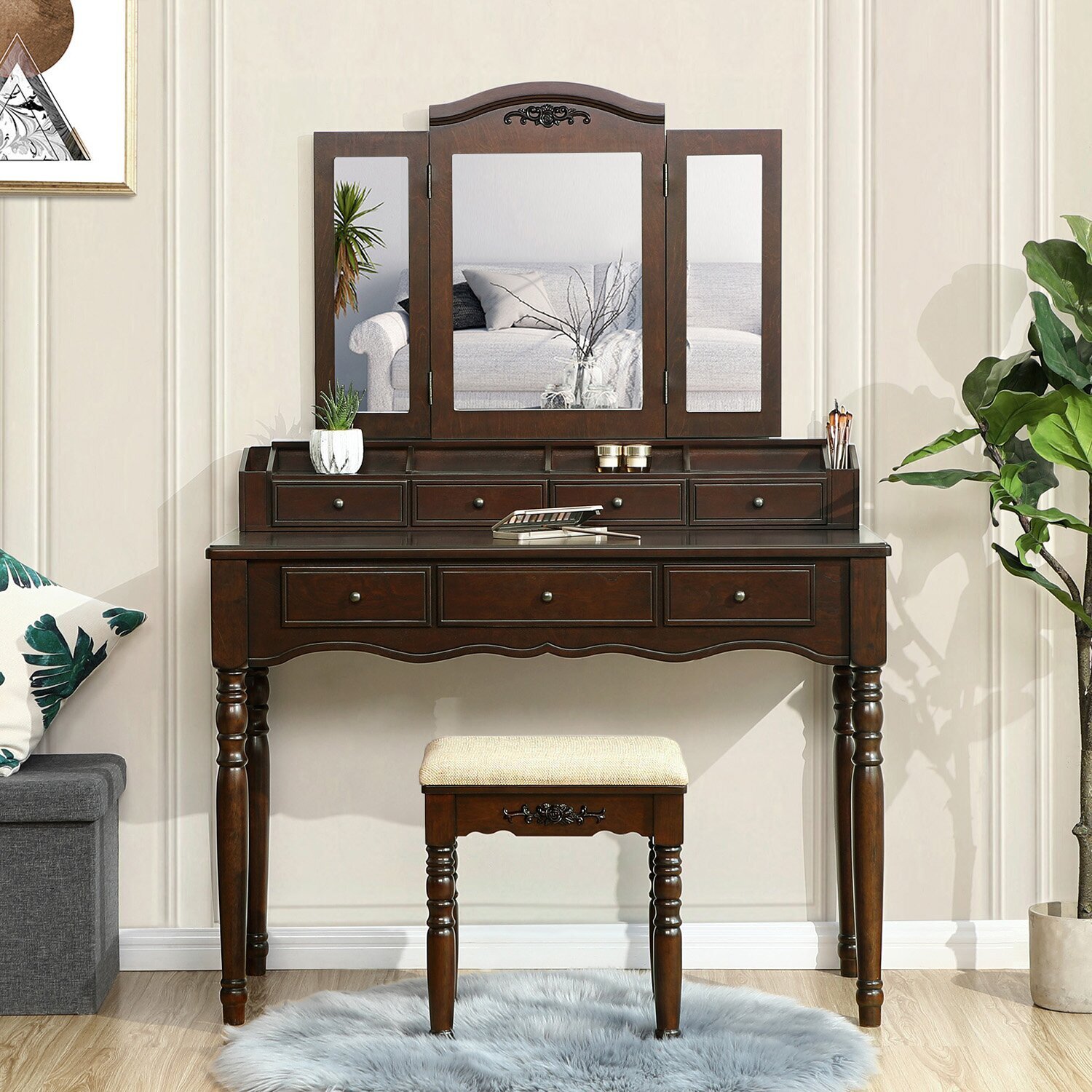 Elegant Vanity for Makeup