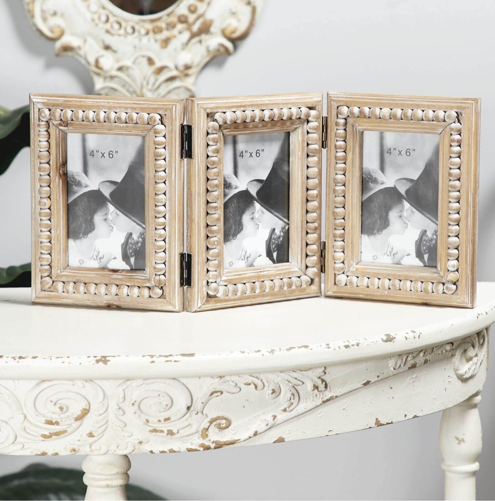 Farmhouse Folding Picture Frame
