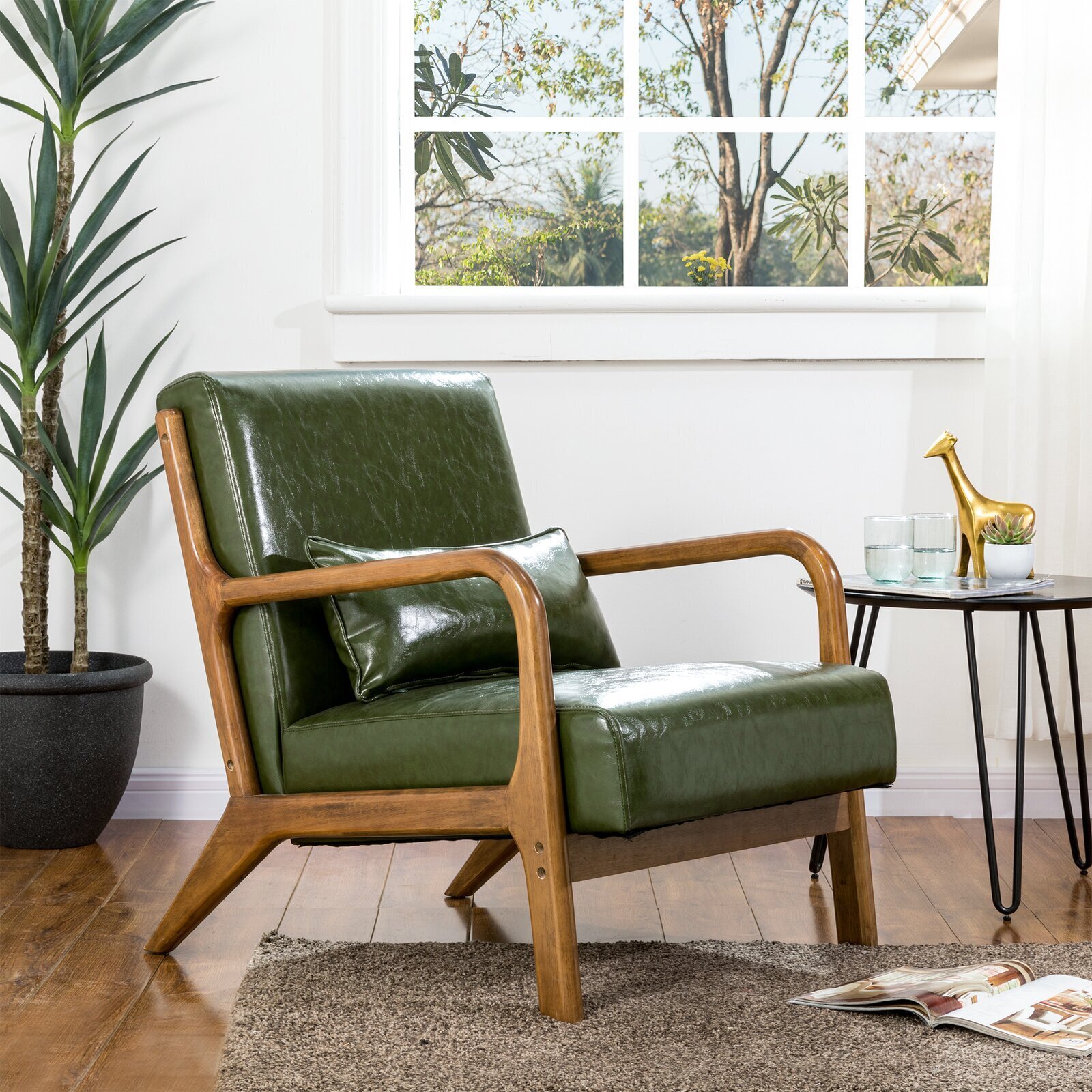 Faux Leather Wide Chair With Arms 