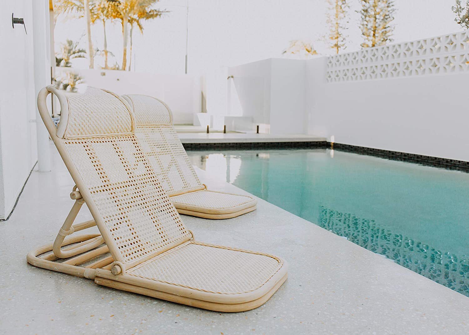 Floor resting Wicker Rattan Wooden Beach Chair