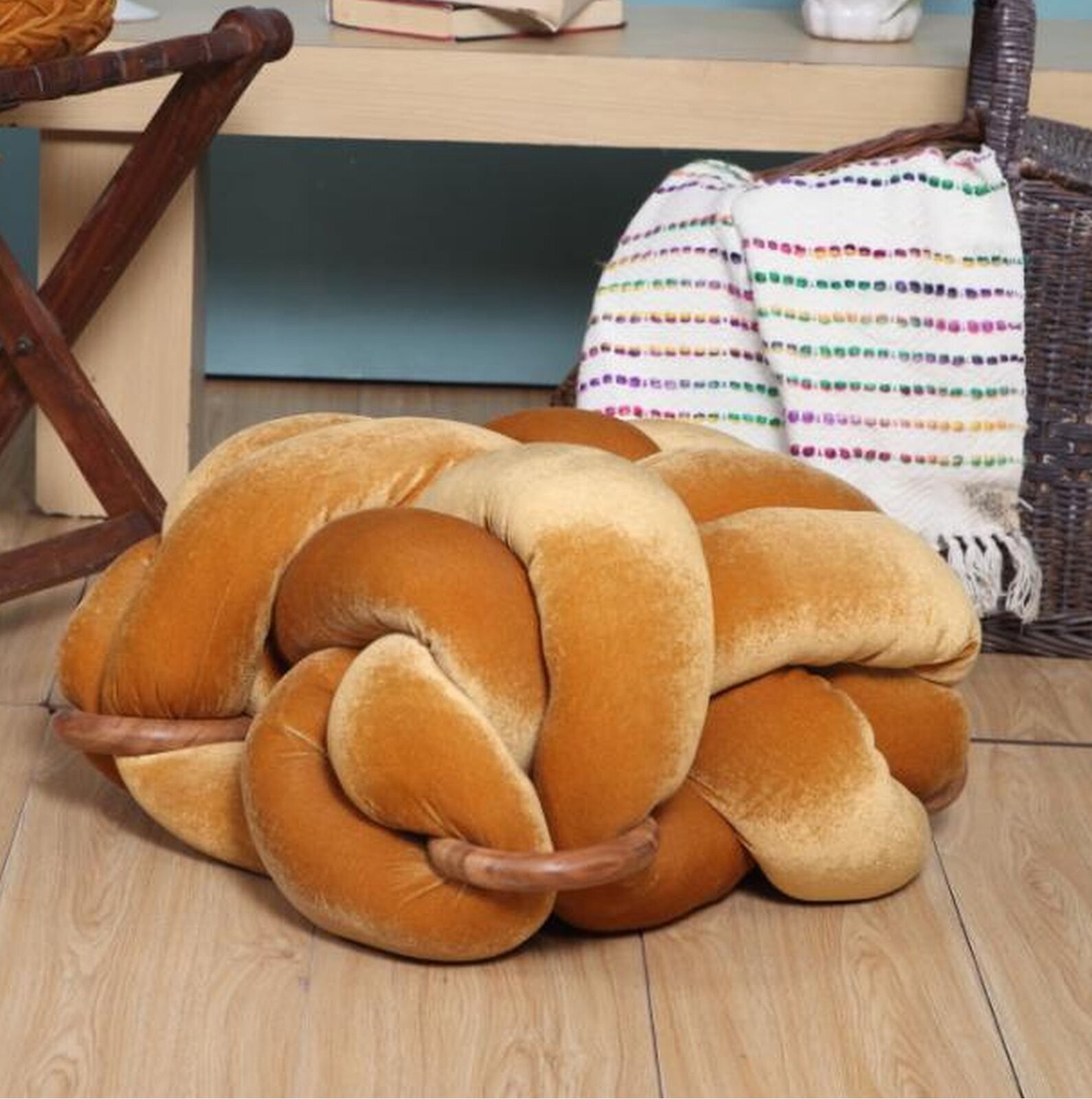 Knotted Ottoman