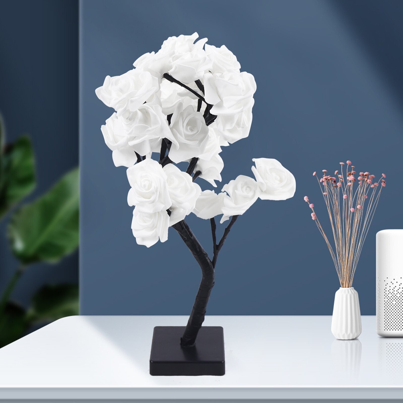 LED rose lamp with buds
