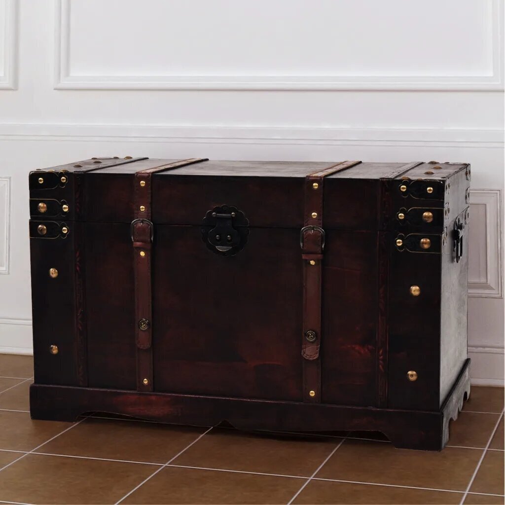 Maple Wood Antique Chest 