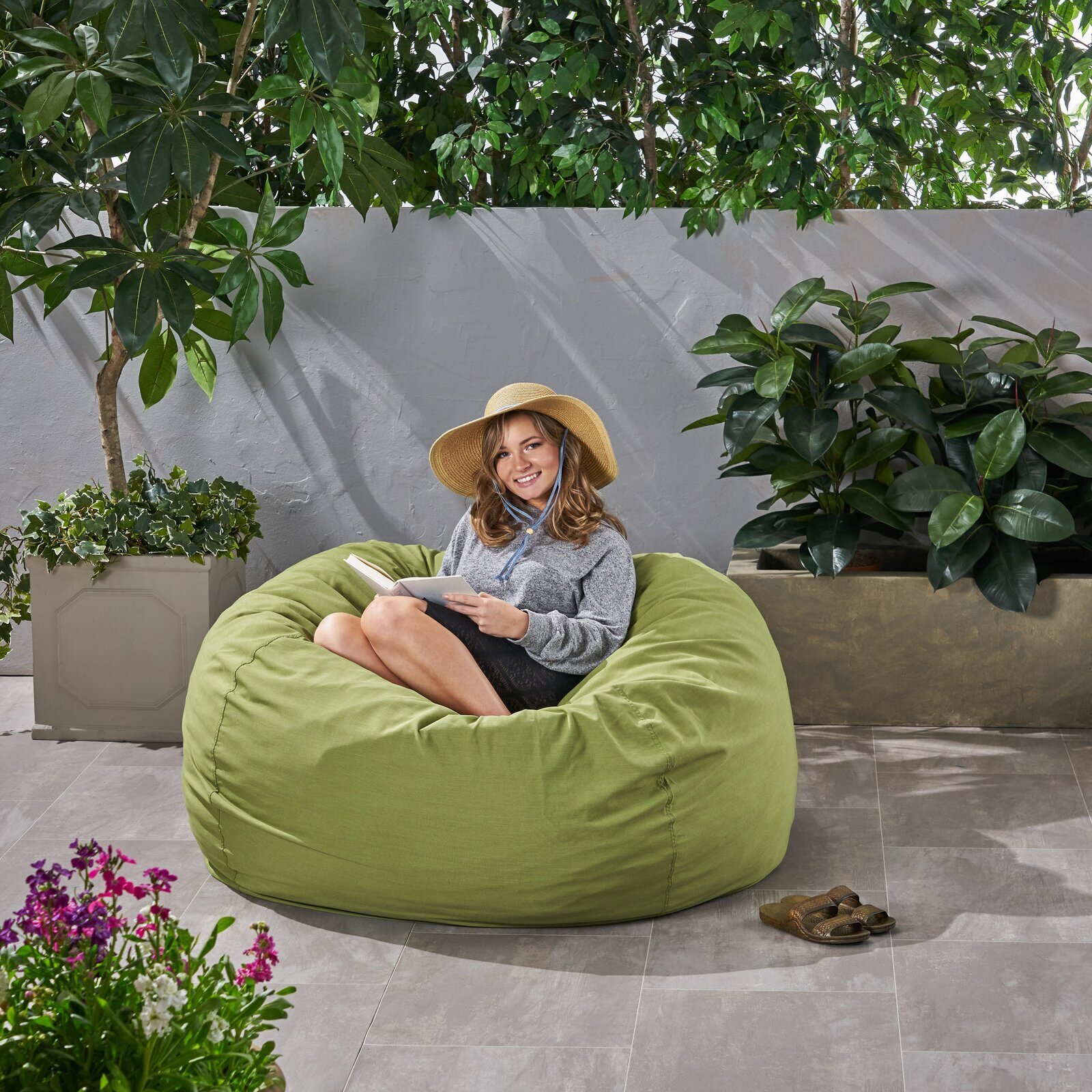 Outdoor floor bean bag