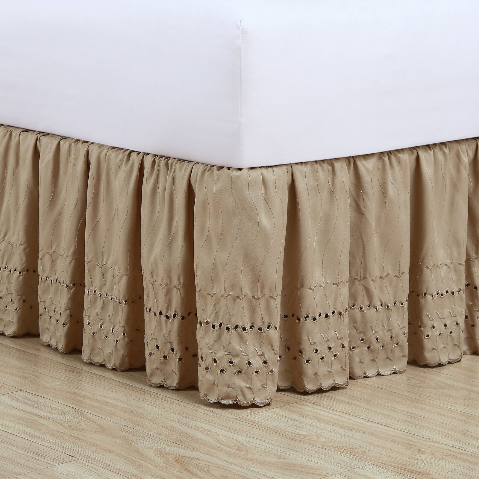 Ruffled Eyelet Bed Skirt