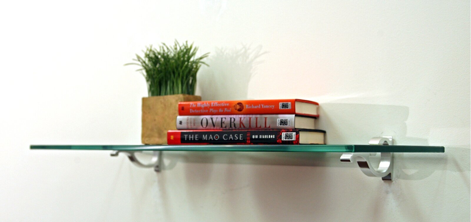 Simple glass shelf for living room