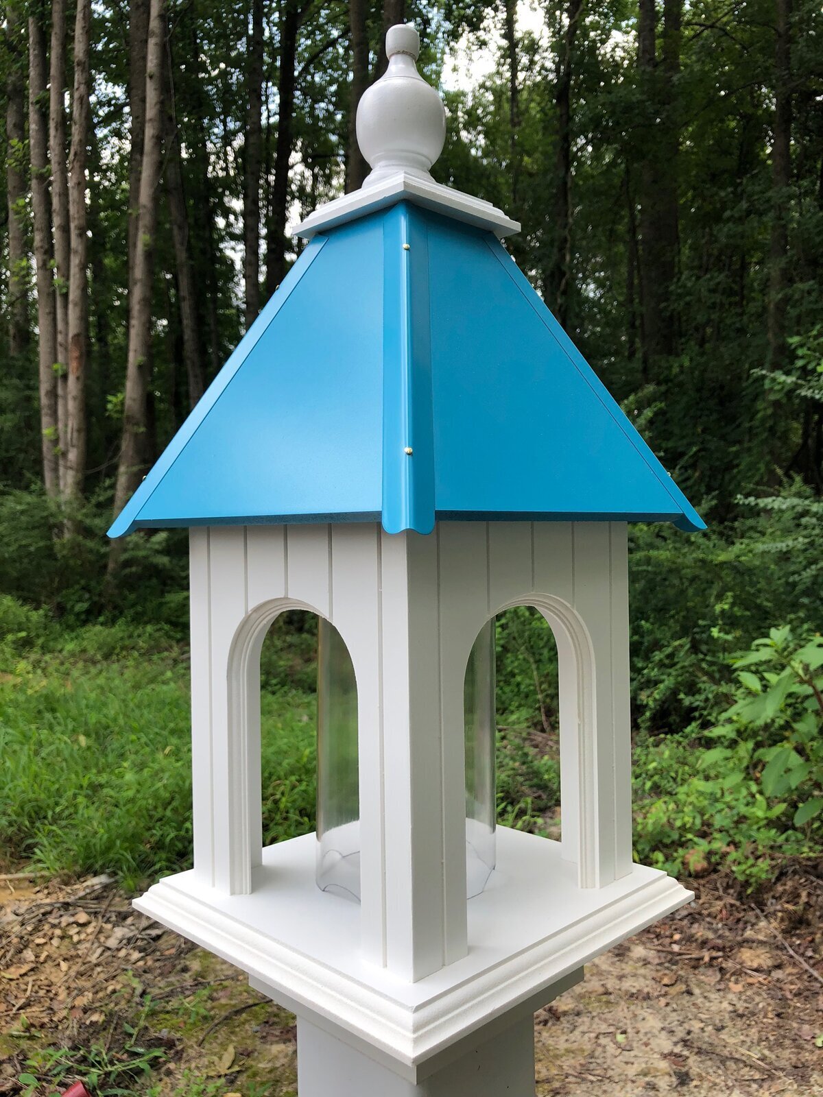 Traditional Birdhouse Feeder 