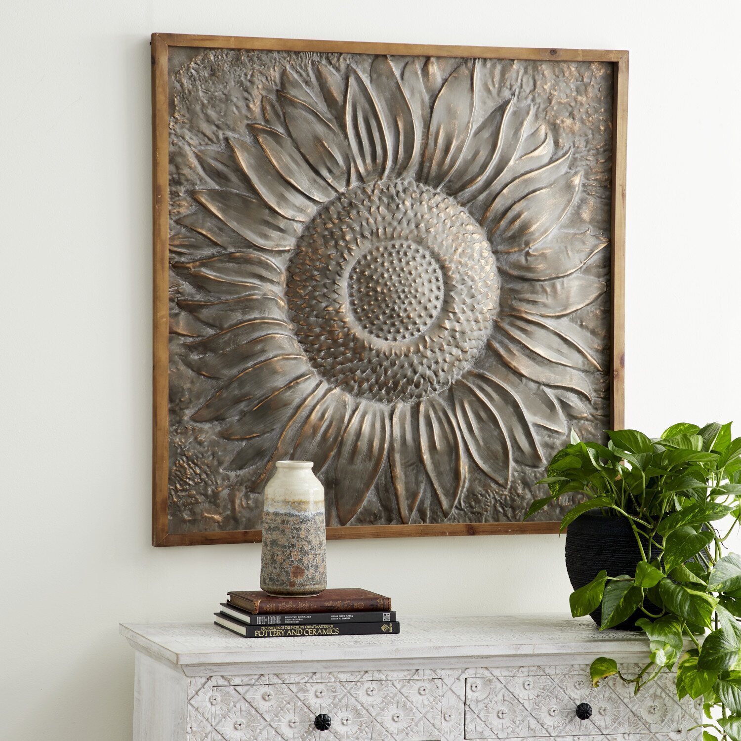 Traditional Sunburst Wall Decor 