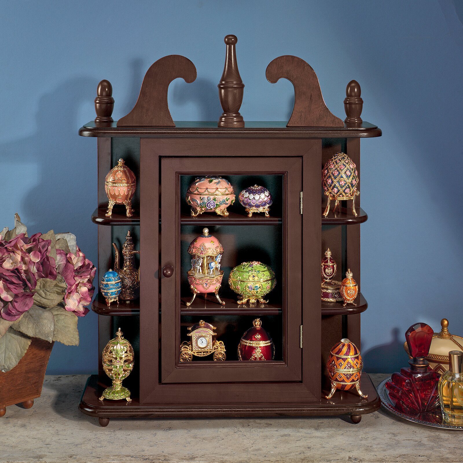 Traditional Wall Mounted Cupboard